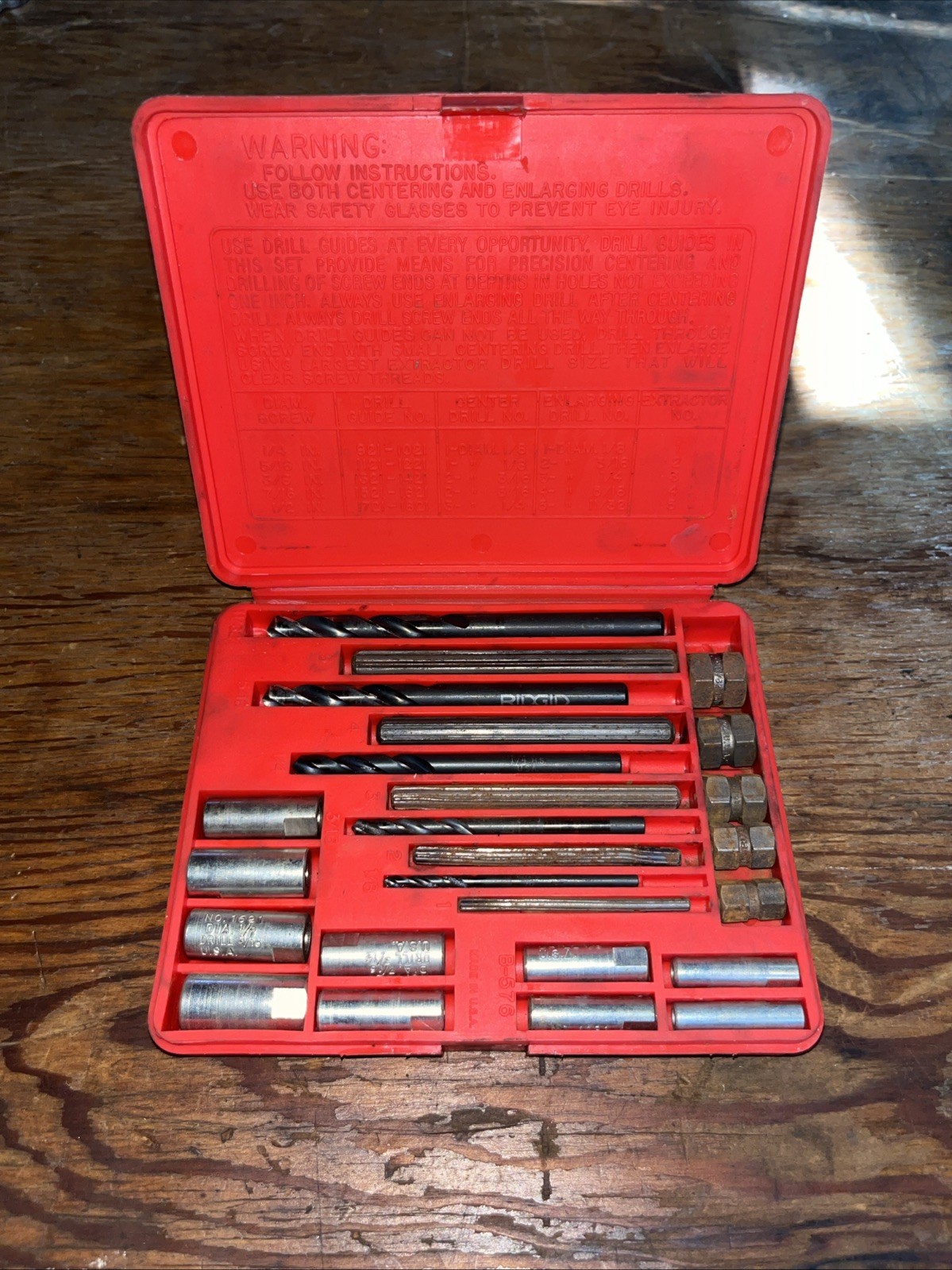 BLUE POINT No. 1020 Screw Extractor Set sold by snap on Complete