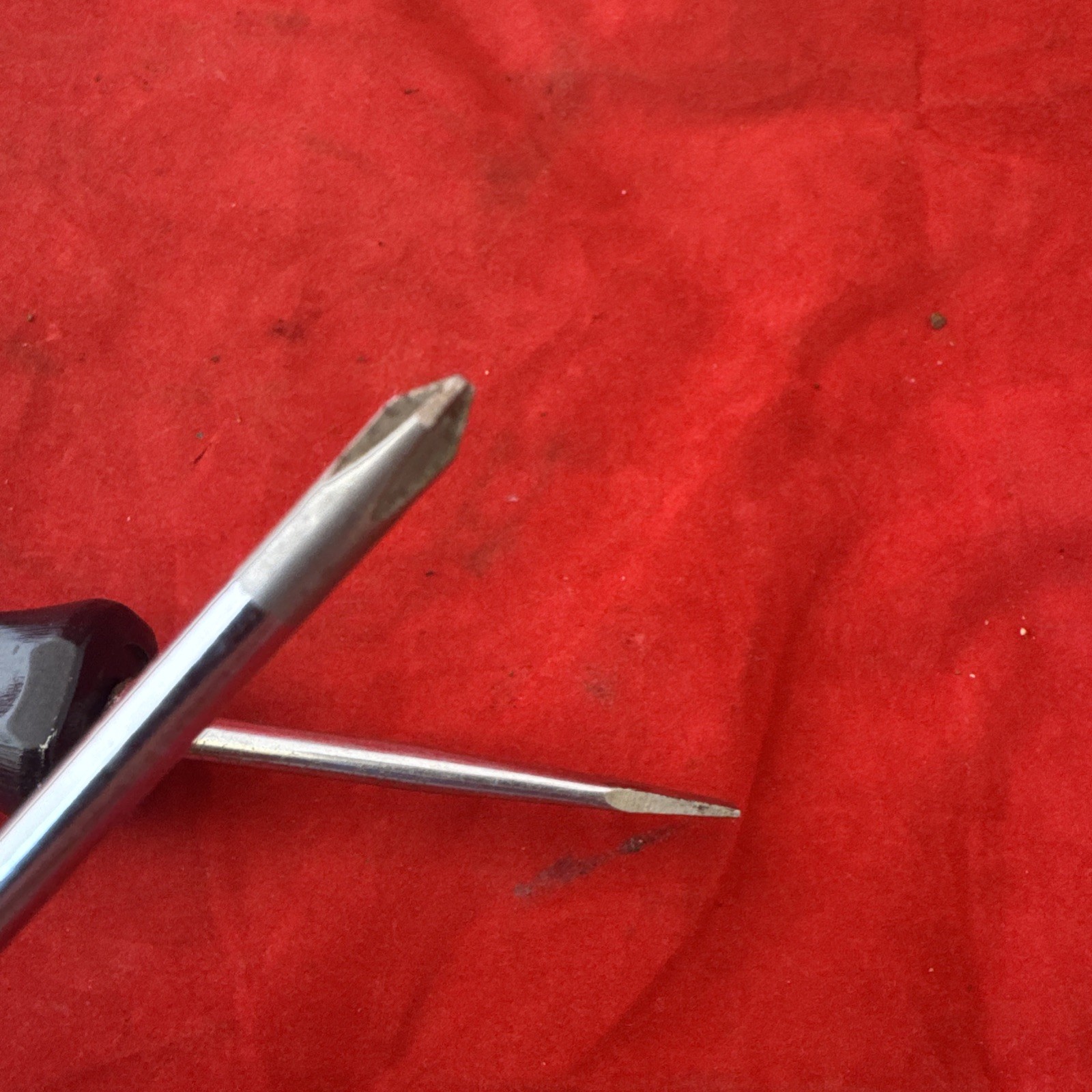 Snap on sdd style black flat and phillips head screwdrivers 6.25” long compact