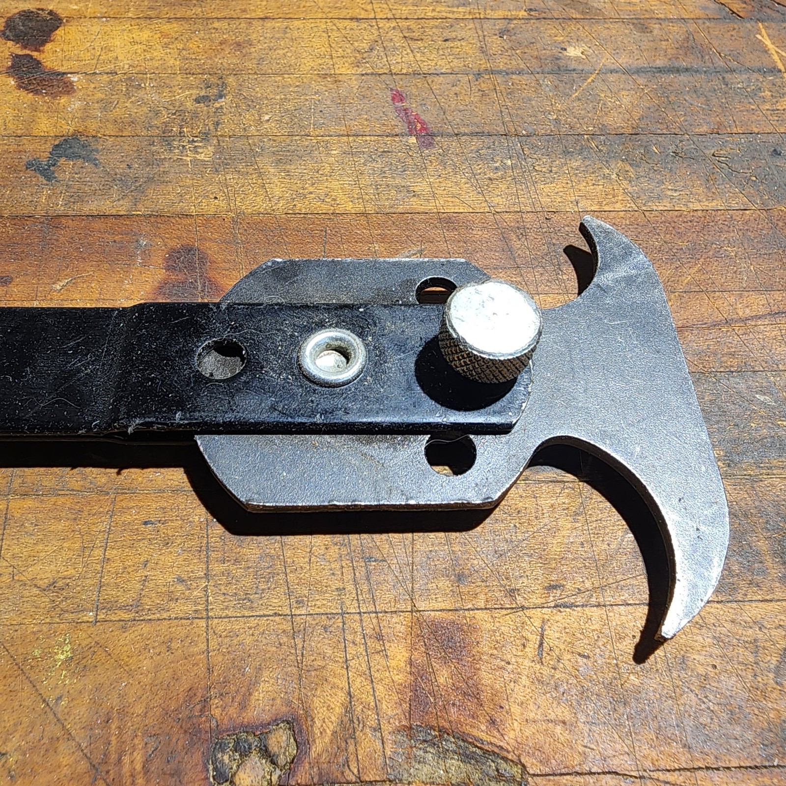 MAC Tools SP566A Heavy Duty Adjustable Angle Seal Remover Made In USA