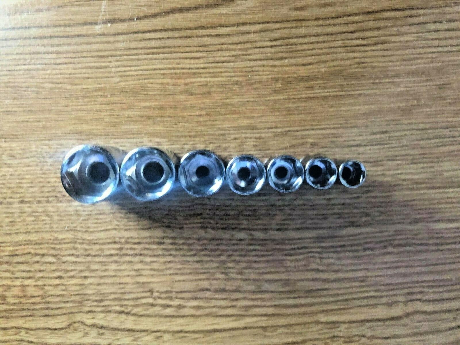 ✔3/8″,1/4″Dr. Sockets(5~22/32″ & 4~15mm, 19mm), 6&8 Point, Adapter, Ext.&Spinner