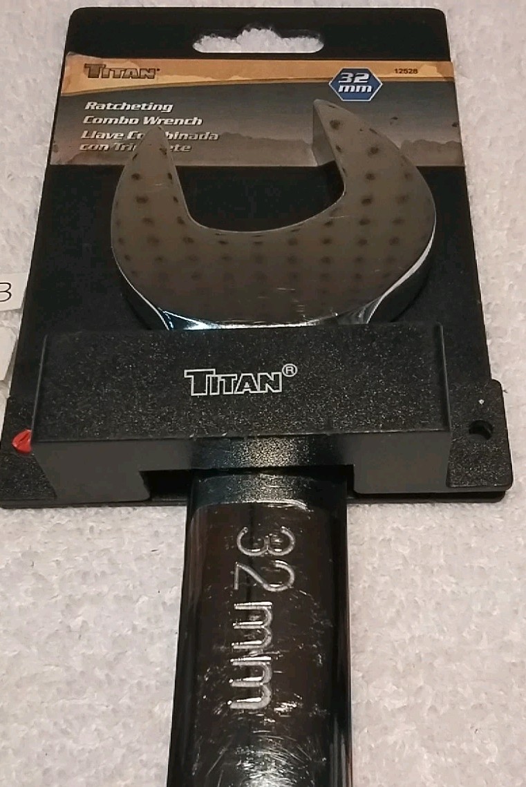 12528 TITAN TOOLS 32MM RATCHETING COMBO WRENCH 16″ LONG