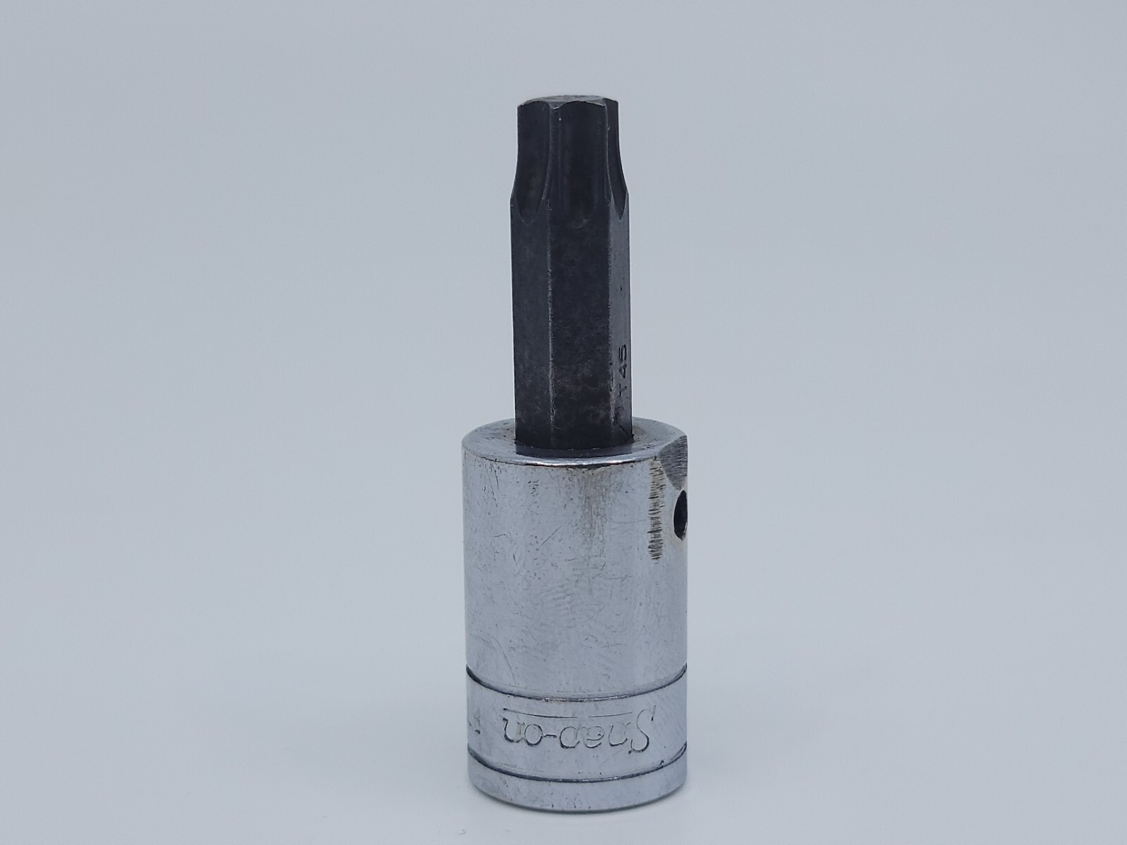 Snap-on Tools USA 1985 3/8″ Drive T45 Std Torx Bit Chrome Socket Driver FTX45A