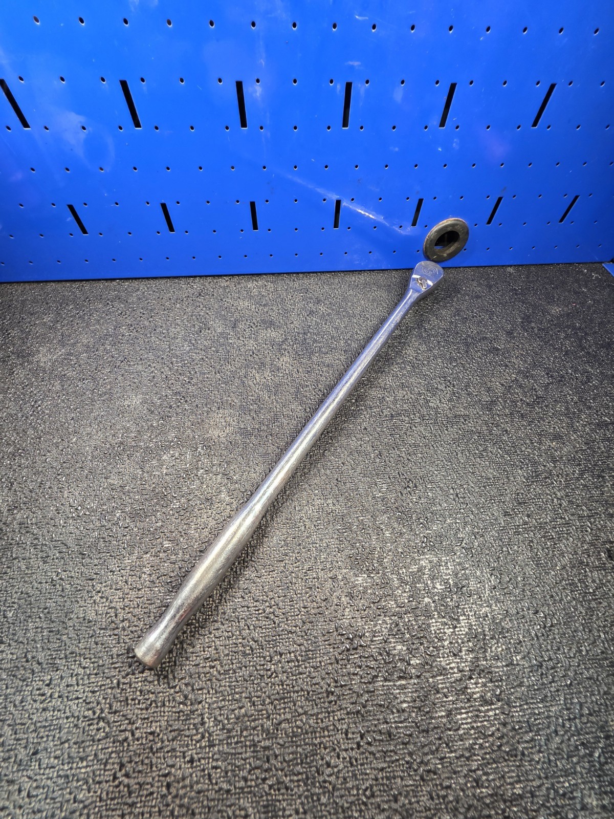 Matco Tools BFR158 3/8″ Ratchet 88 Teeth Fixed Head 15″ Long