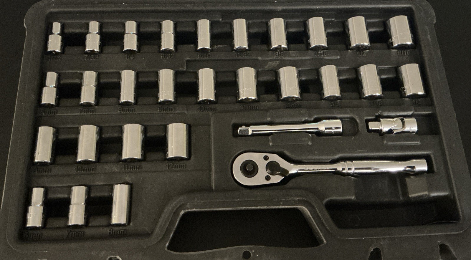 NOB Stanley 30-Piece Ratchet Set SAE/MM 1/4″ Drive, Case, 6-12 mm, 3/16-1/2