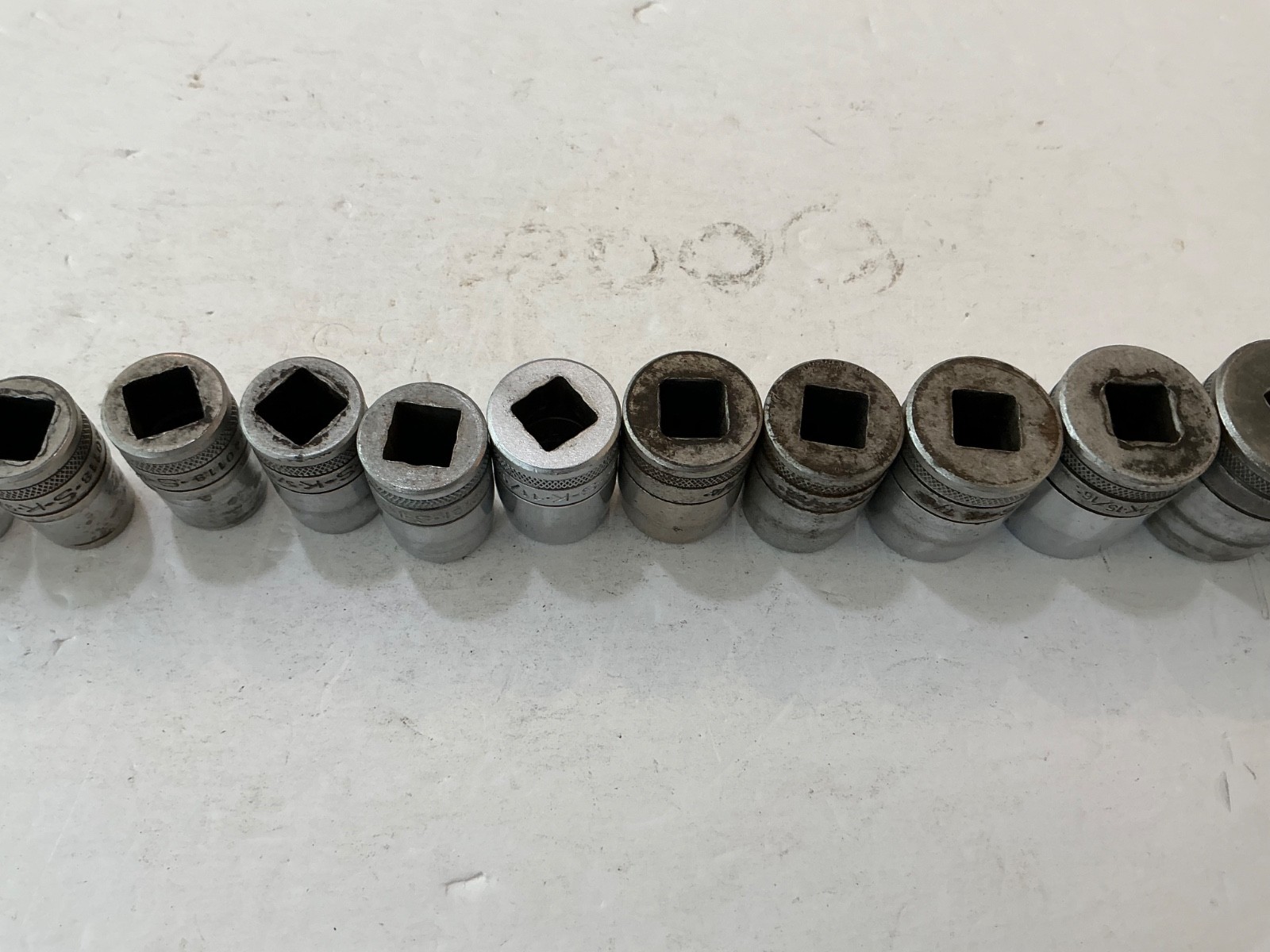 Vtg S-K 14 pc 1/2″ drive knurled/tapered socket set 12 pt SAE 7/16″-1 1/8” USA