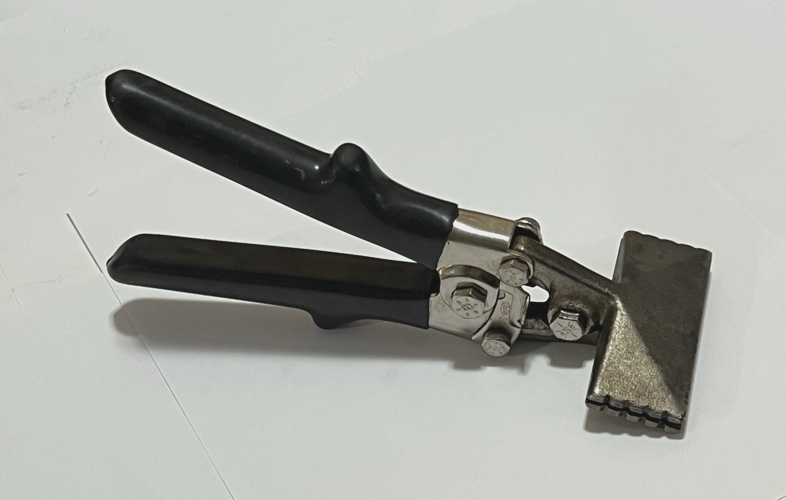 MALCO S-2 Hand Seamer Sheet Metal Bending Pliers Tool HVAC S2 USA NICE