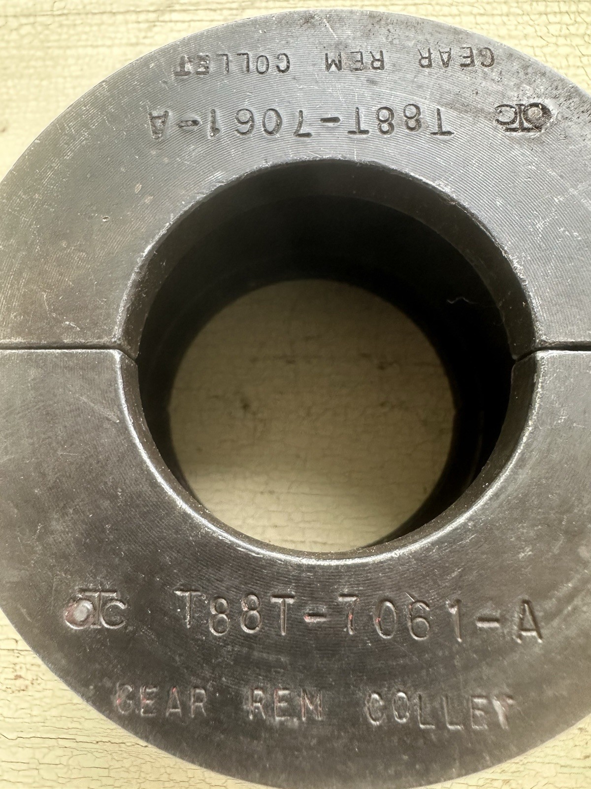 FORD ROTUNDA OTC TOOL T88T-7061-A and B (both pairs) GEAR REMOVAL COLLET HALVES