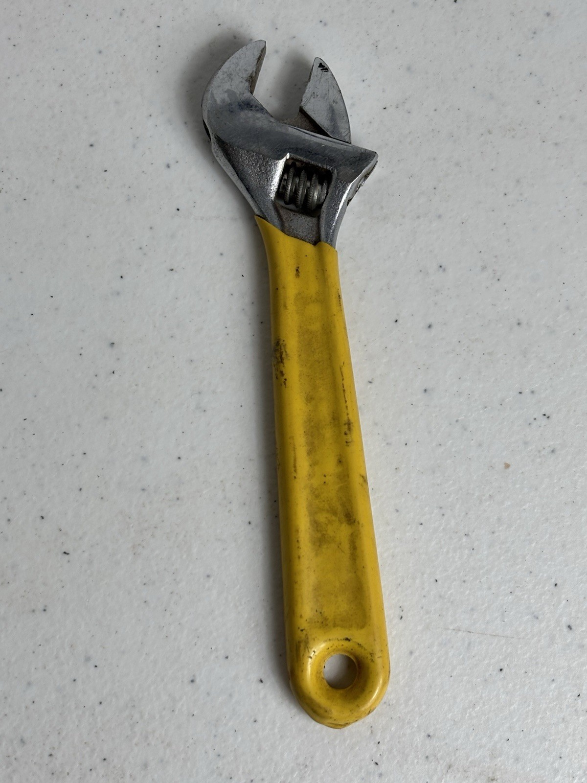Crescent Tools USA (RARE YELLOW Grip) AC150 6″ Crescent Adjustable Wrench