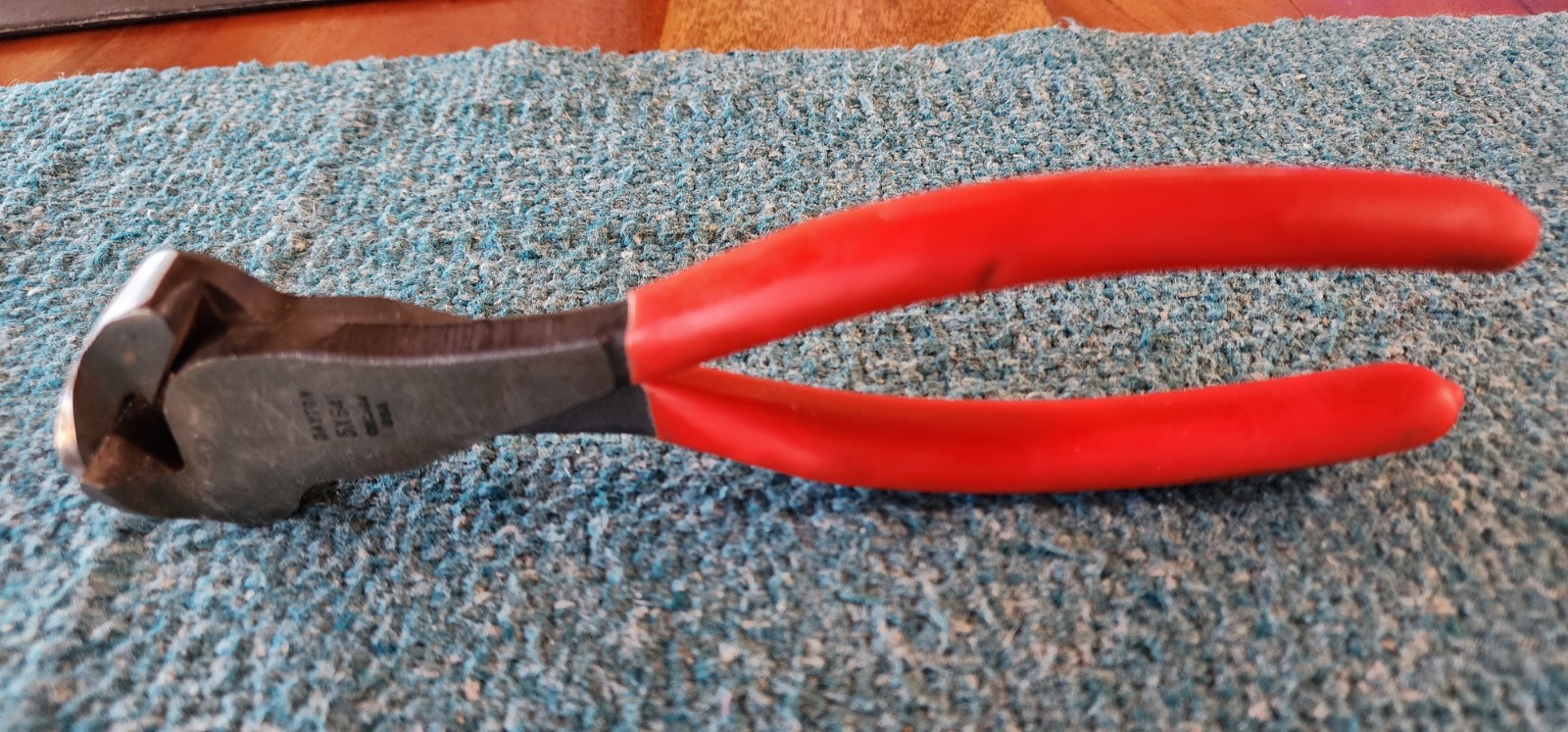 Vintage Dayton Chicago USA, 7.5″ End Knippers Cutters Red Handle 5X641 Preowned
