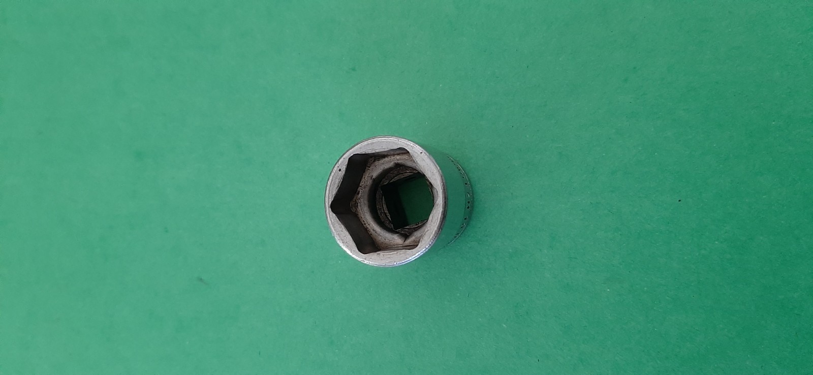 Snap-on Tools USA 18mm Shallow Socket 3/8″ Drive 6pt Point FSM18 606