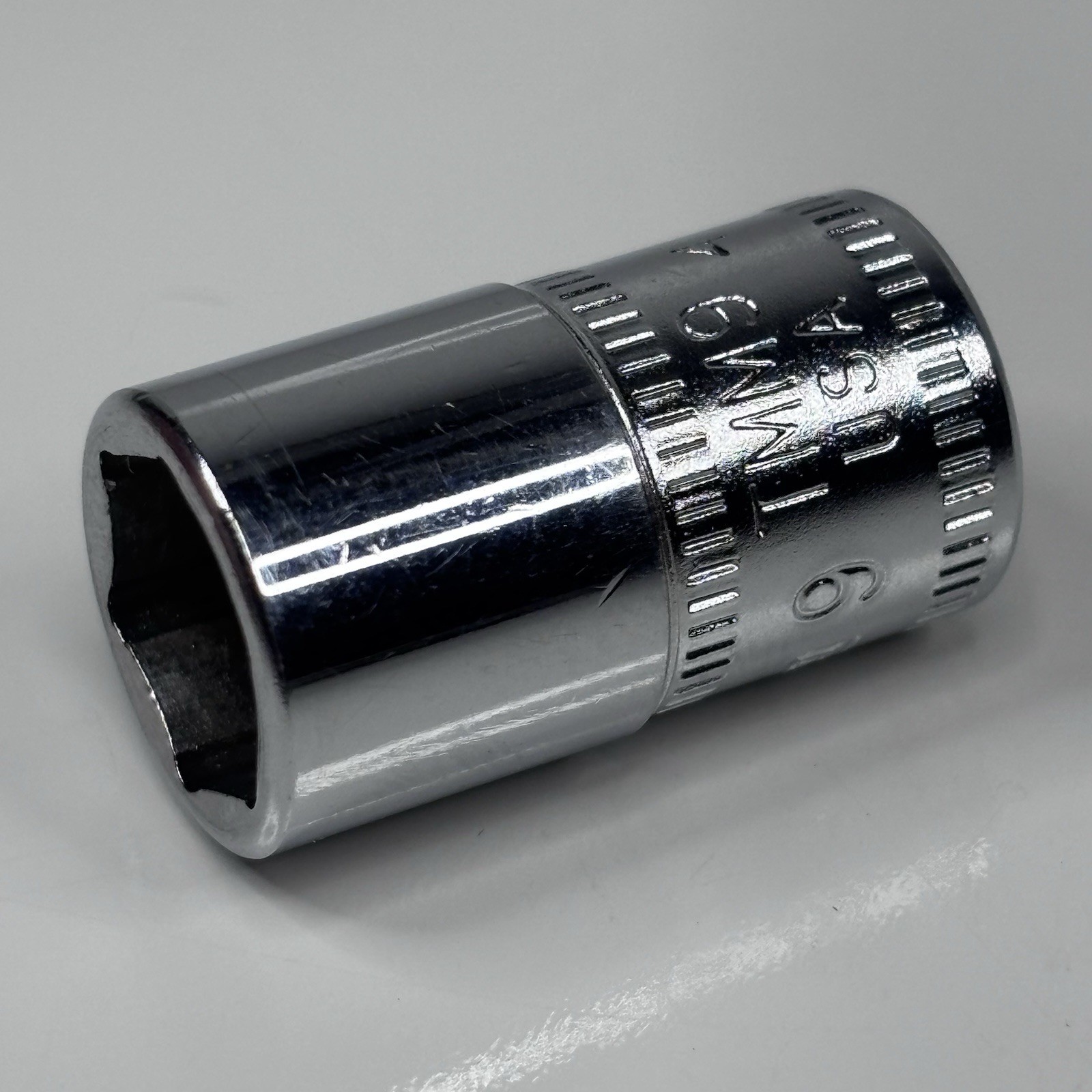 Snap On TMM9 1/4 Dr 6Pt Metric 9mm Flank Dr Shallow Chrome Socket USA 1984 MINT