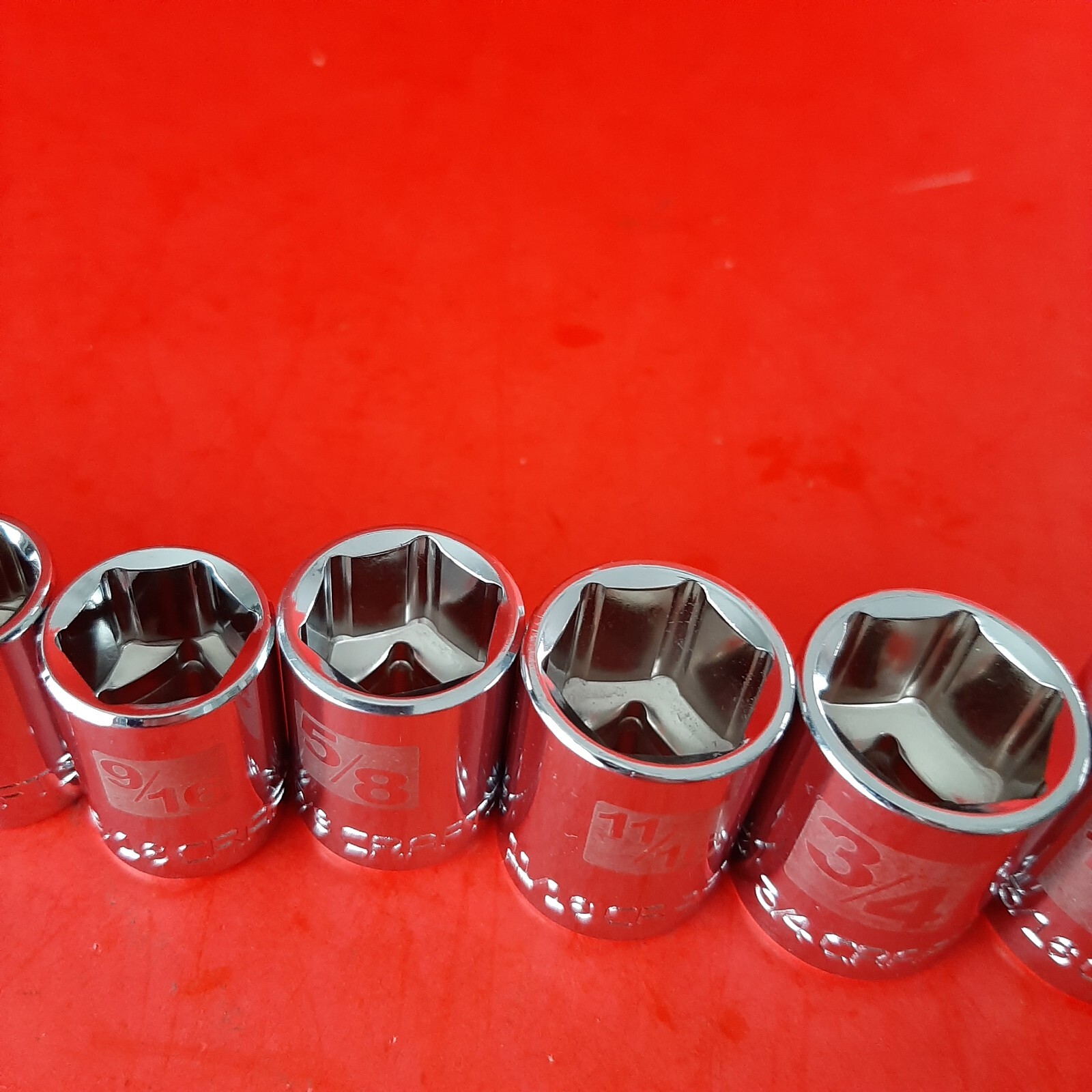 NEW 1/4 to 1″ CRAFTSMAN Easy Read 13 Piece 3/8 Drive 6pt Shallow SAE Socket Set