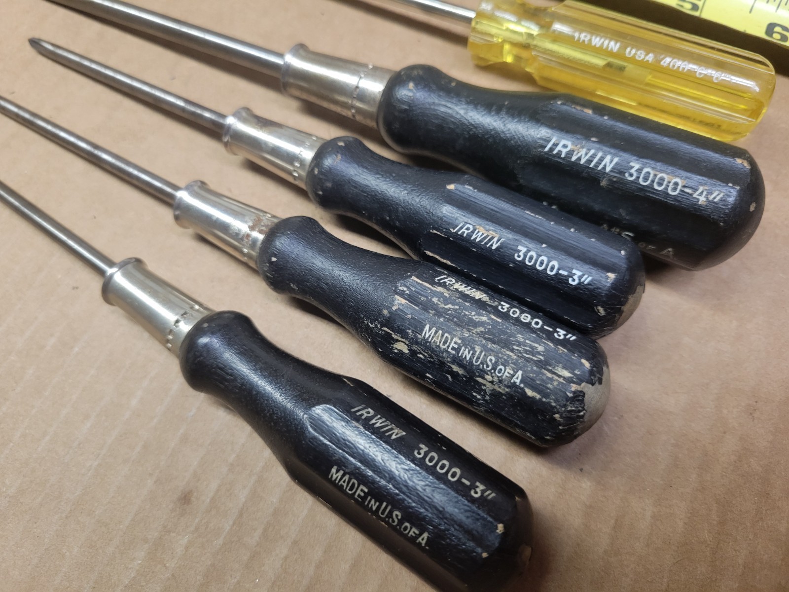Vintage Irwin 5-Piece 3000 and 400 Series Screwdriver Lot