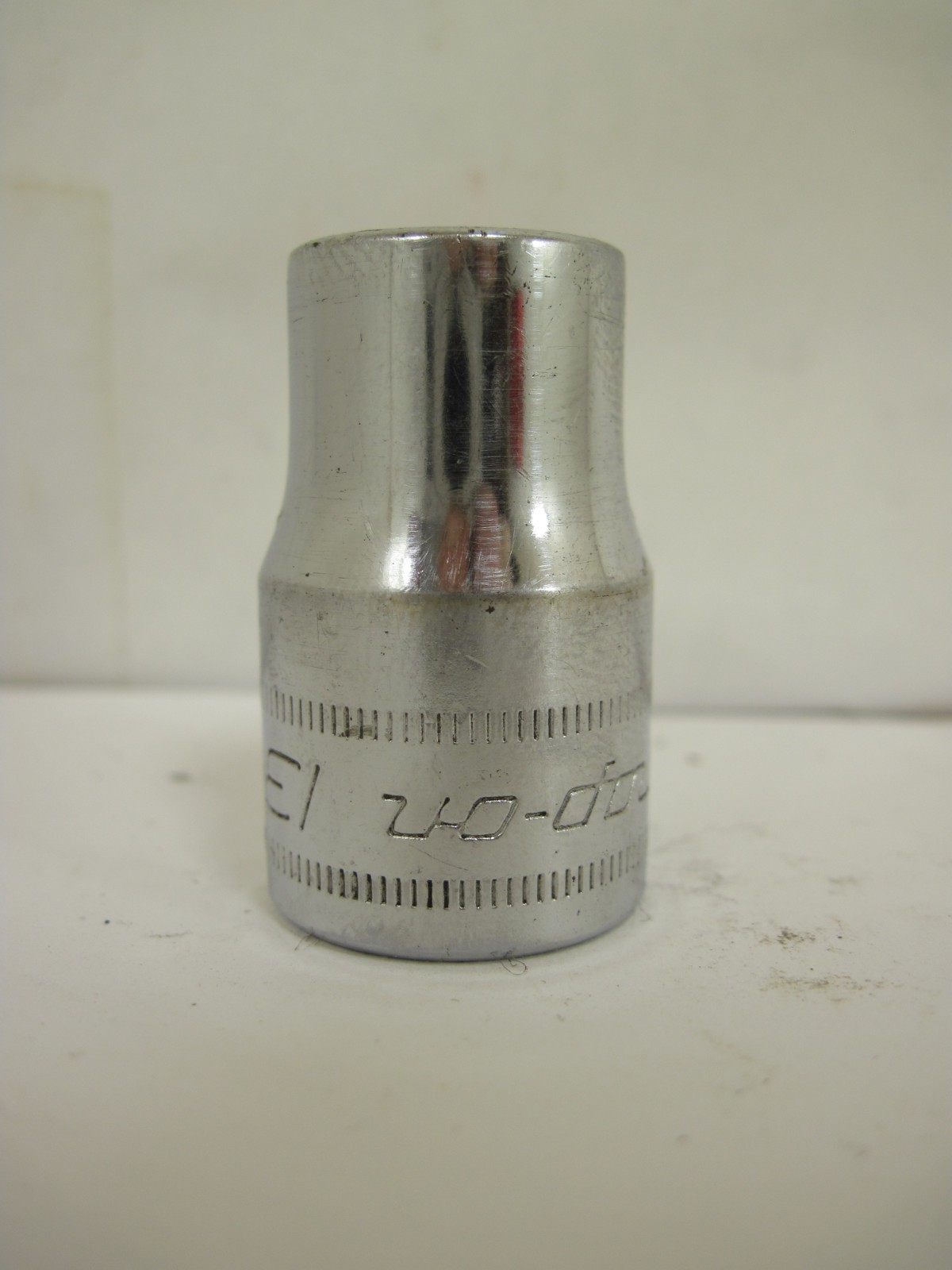 Snap On 1/2″ Drive 13mm Shallow 6pt Metric Socket TWM13A NICE
