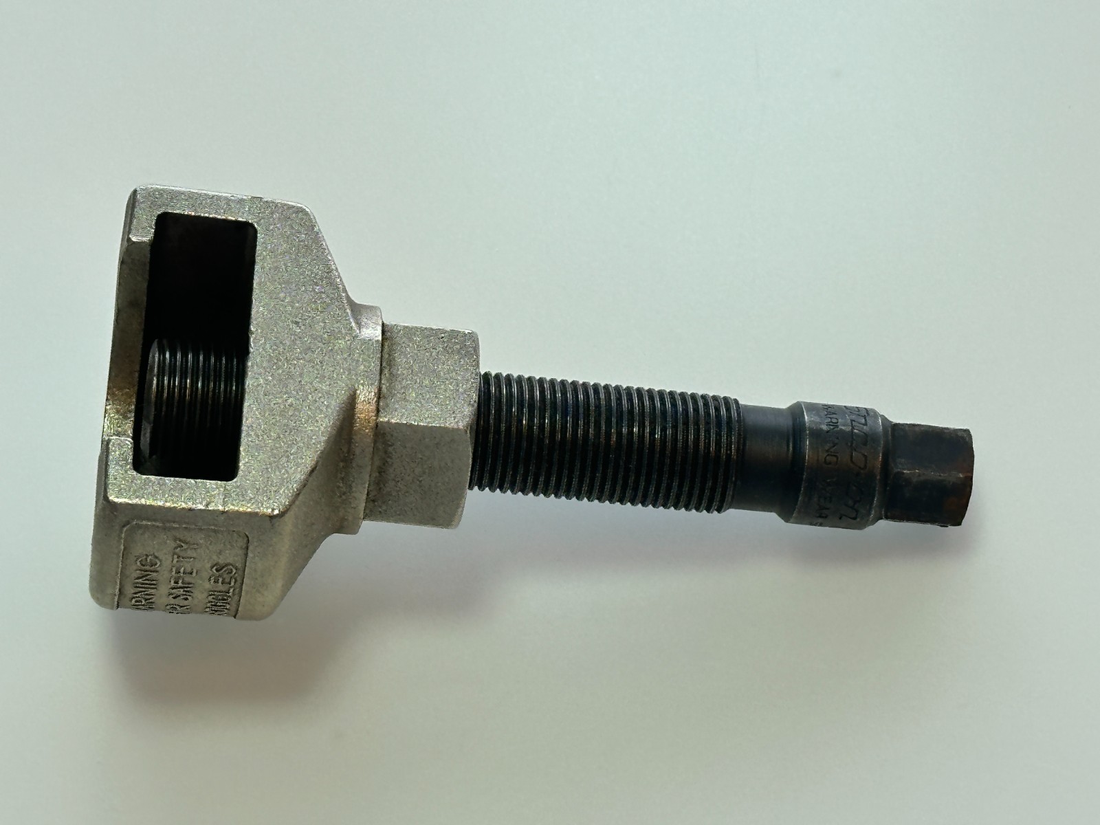 Snap-on Tools USA CJ124A Power Steering Alternator Pulley Puller w/ CJ117A Screw