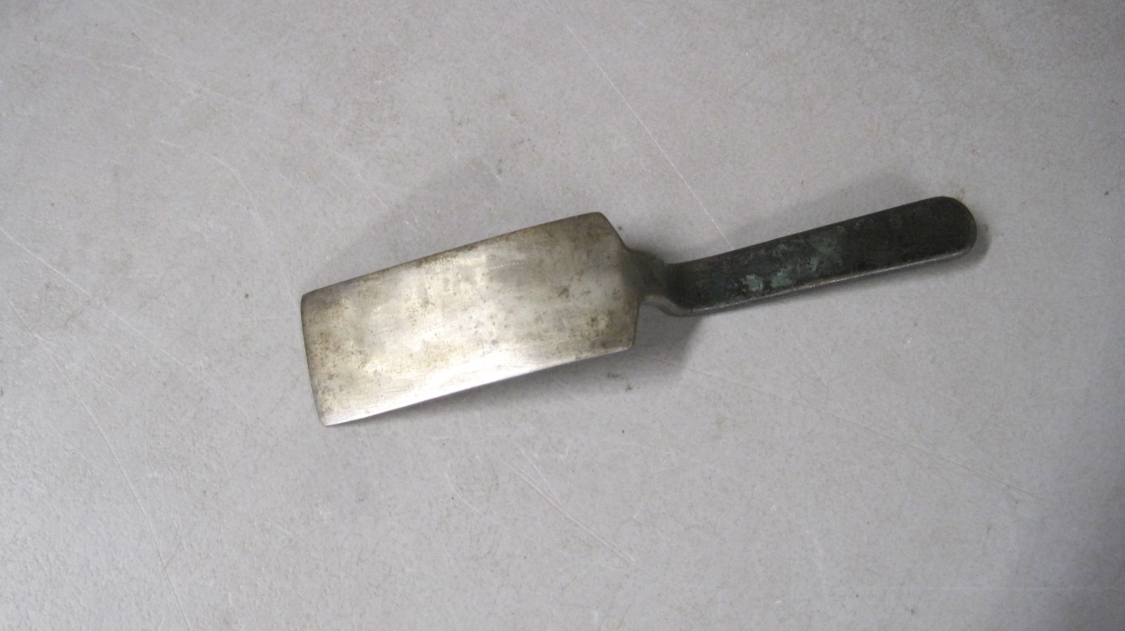 FAIRMOUNT AUTO BODY SPOON # 1036 NICE