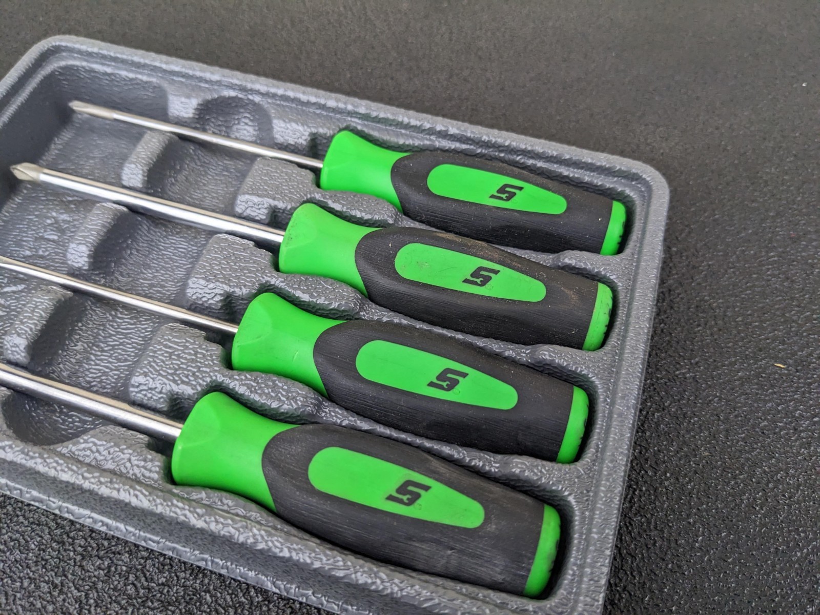 #bg499 Snap-on Tools USA 4pc GREEN Soft Grip Mini Screwdriver Set SGDX40BG