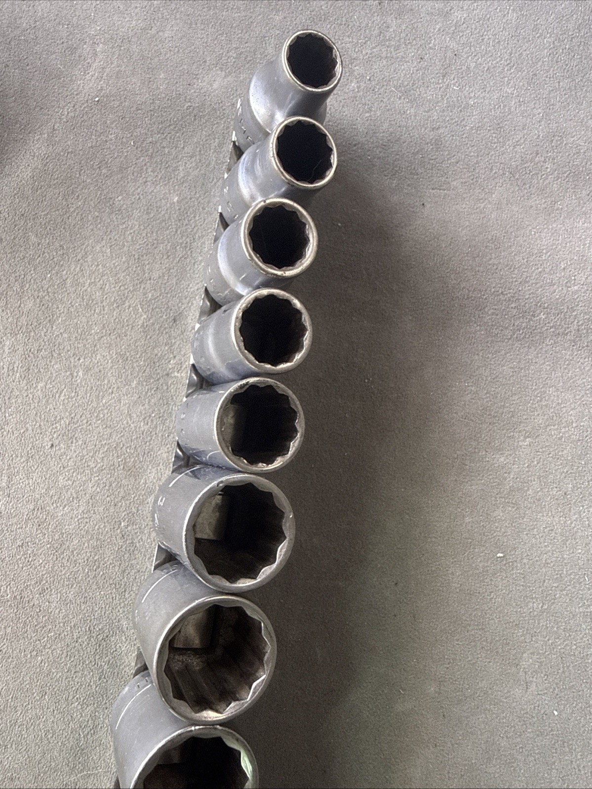 Craftsman USA 14-Piece 14 Piece Drive Socket Set with Socket Holder