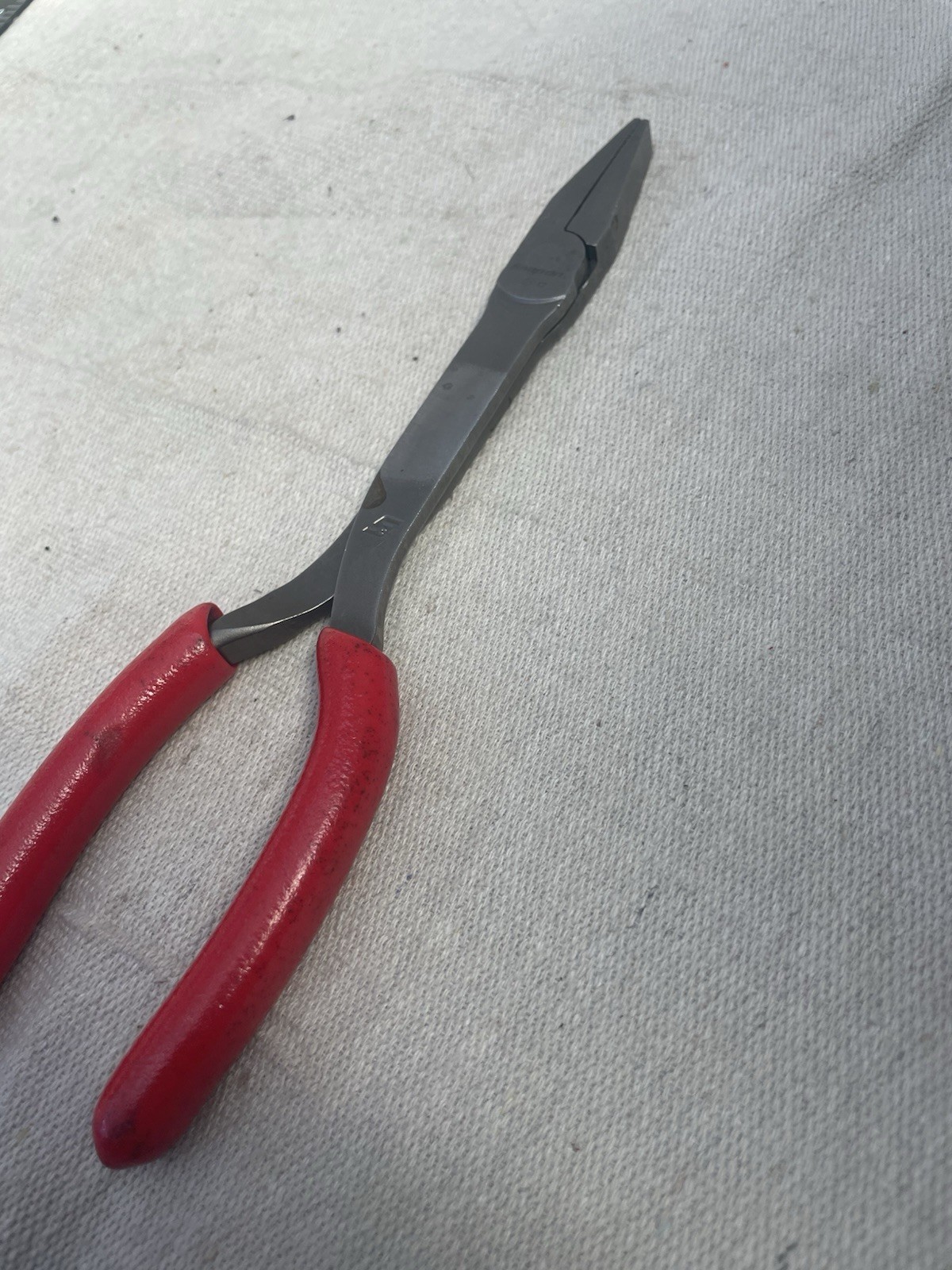 Snap On 61CF Duck Bill Pliers Red Soft Grip Handles