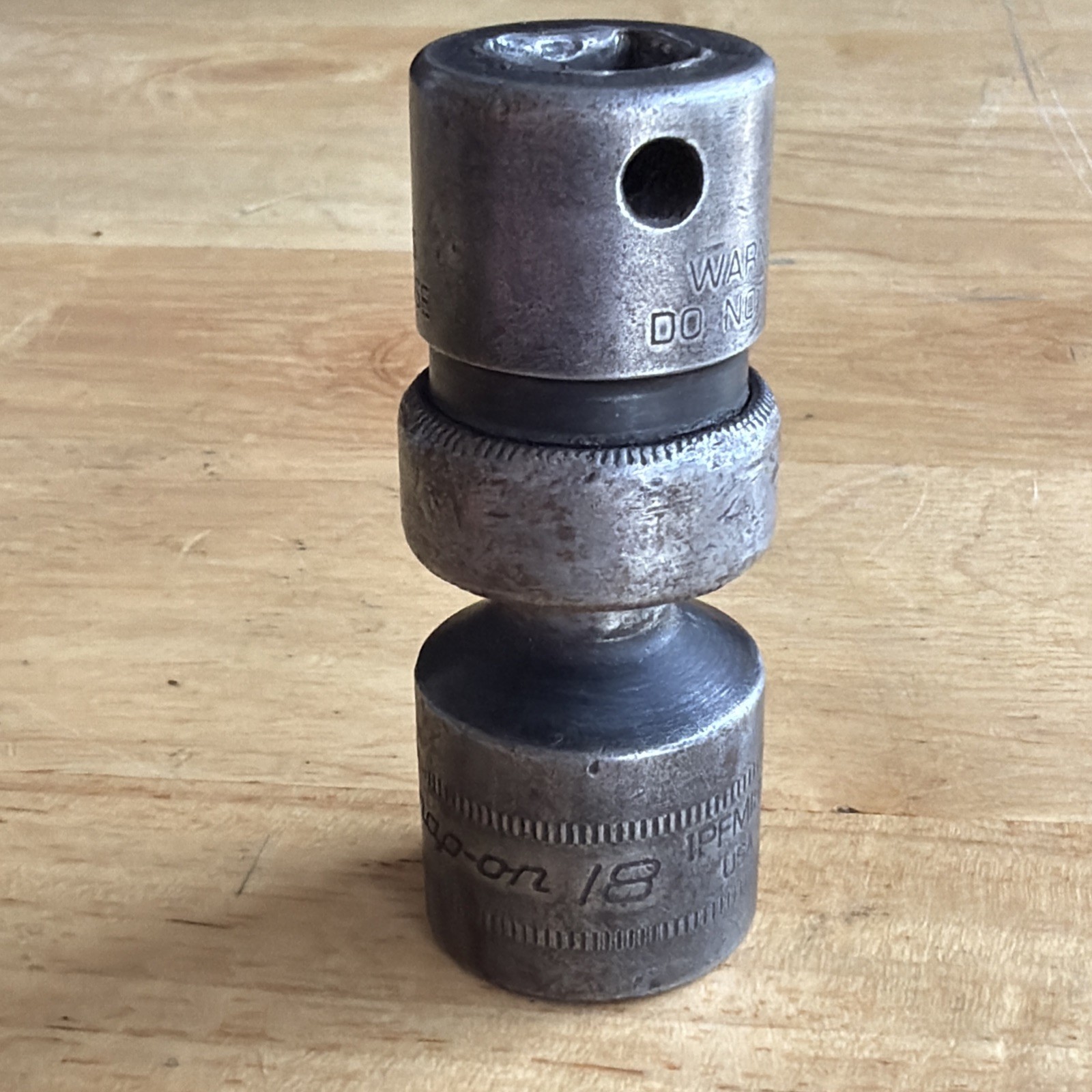 Snap On Tools 18mm Universal Swivel Impact Socket 3/8″ Drive 6pt IPFM18B USA