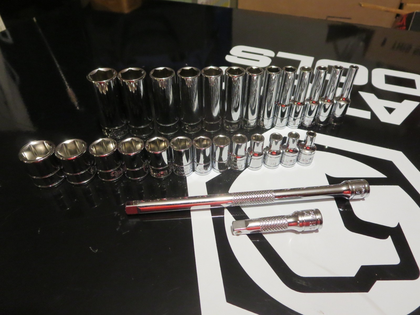 MATCO SILVER EAGLE 1/4″ DRIVE 26-PC METRIC 6 point SOCKET set w/ 2 extensions
