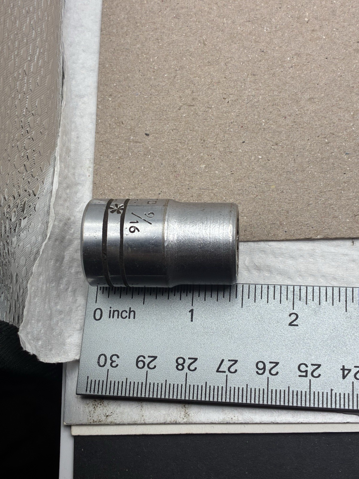 Vintage Proto Tools 9/16″, 12 point, shallow chrome socket, 1/2 dr, #5418 USA