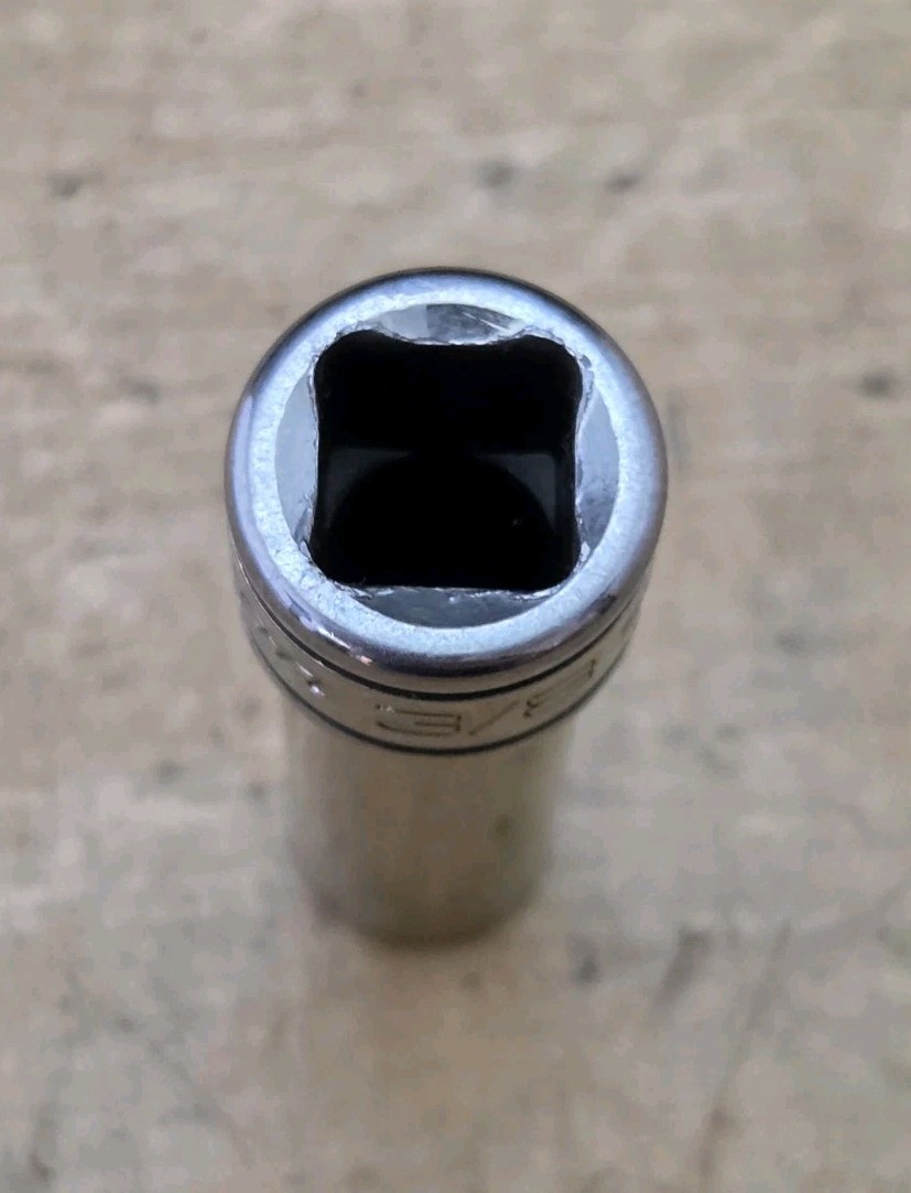 Snap On SF121 – 3/8″ Drive 3/8″ Deep 12 Pt Chrome Socket