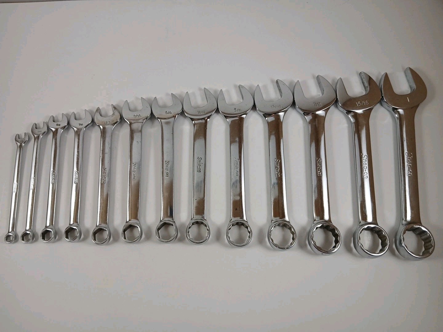 Snap On 13 PC SAE Wrench Set 1/4″ – 5/8″ OXA Offset And 11/16″ – 1″ OEX Stubby