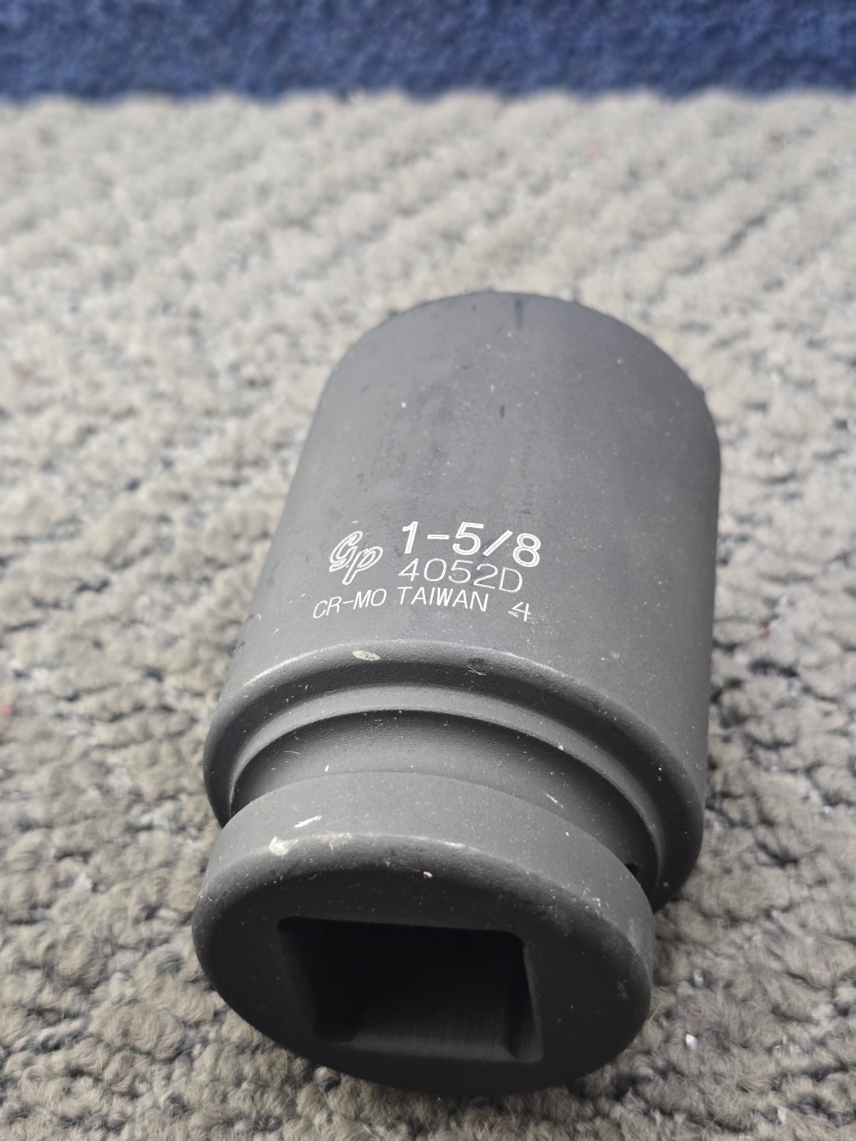 Grey Pneumatic 4052D 1″ Drive 6-Point Hex 1-5/8″ Deep Impact Socket Black Oxide