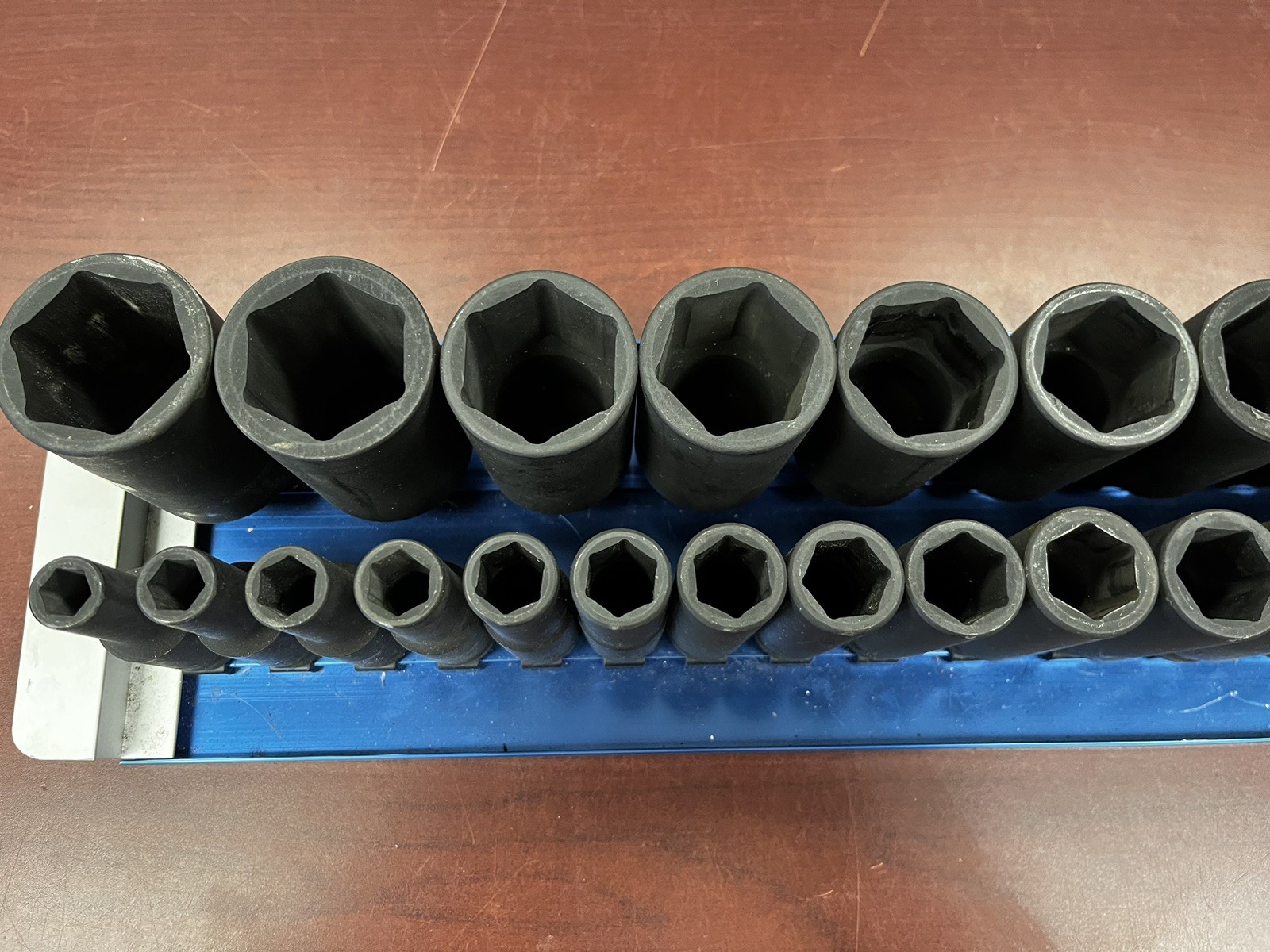 Expert by MAC Tools 26 pc 1/2″ Drive Metric 10-36mm Deep Impact Socket Set