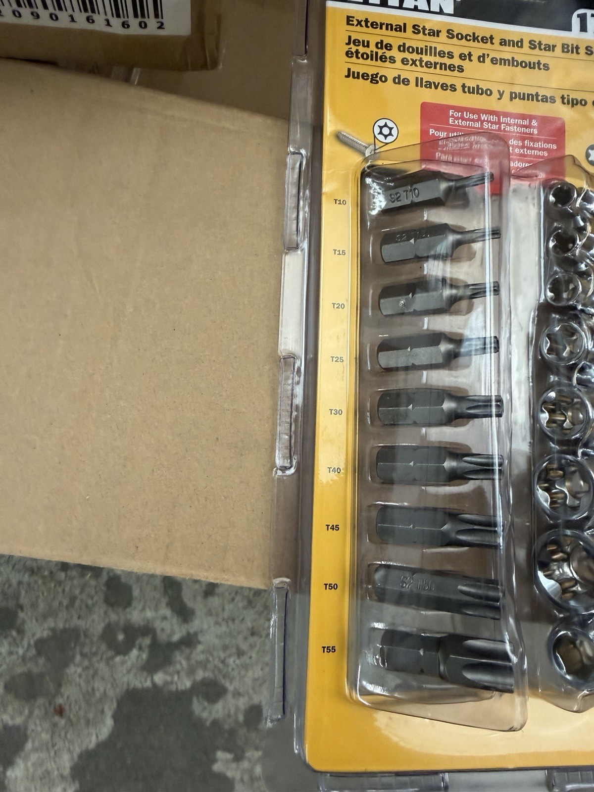 Titan 16160 17pc 3/8″ and 1/4″ Dr External Torx Socket & Torx Bit Set SHIPS FREE