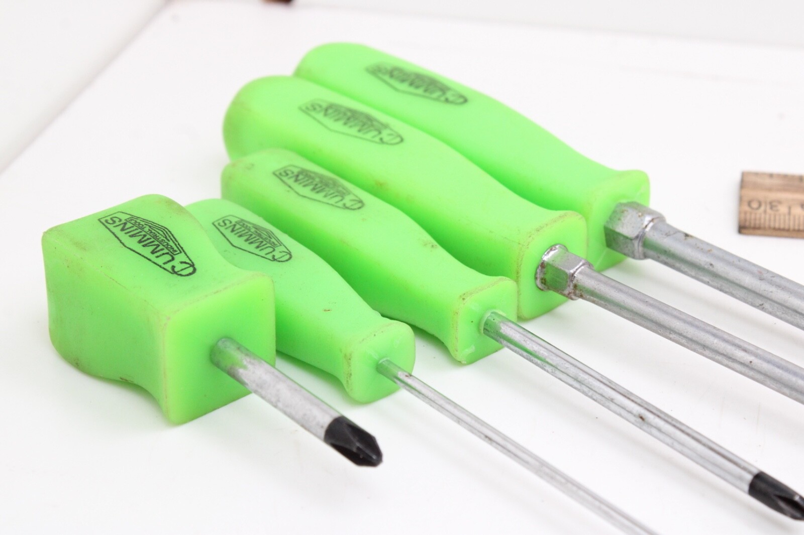 Cummins Lot Of 10 Flat/Slotted and Phillips Screwdrivers Orange Green Handles