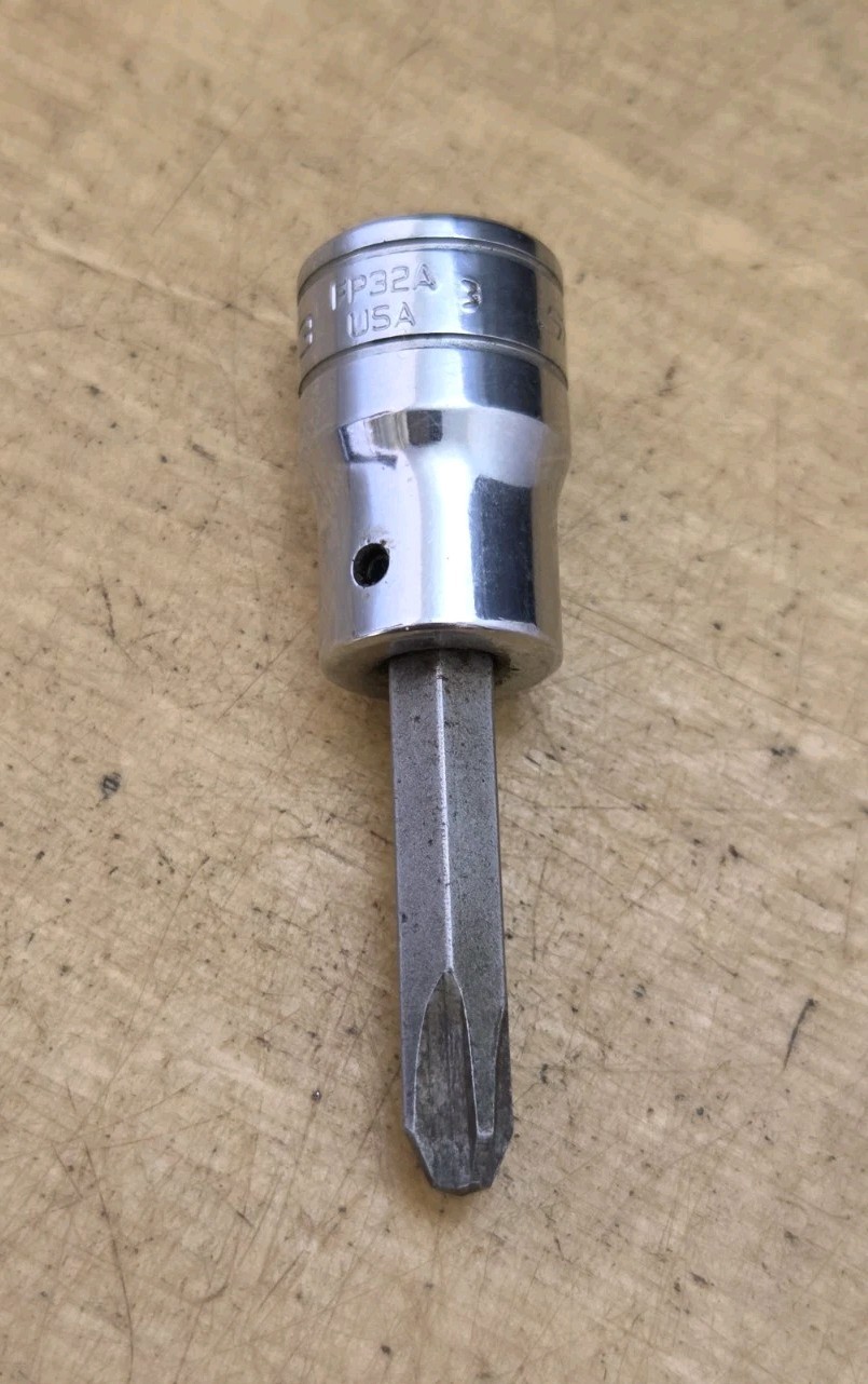 Snap On FP32A – 3/8″ Drive #3 Phillips Tip Socket Driver