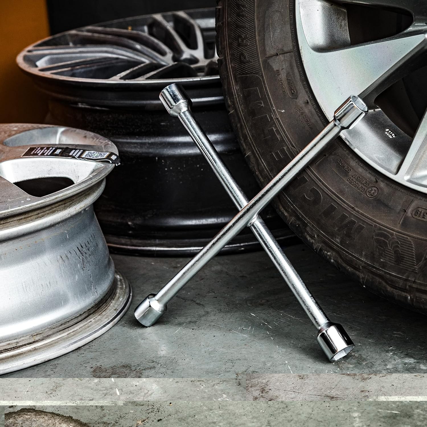 Universal 14-Inch Heavy Duty Lug Wrench – Suitable for SAE & Metric Sizes