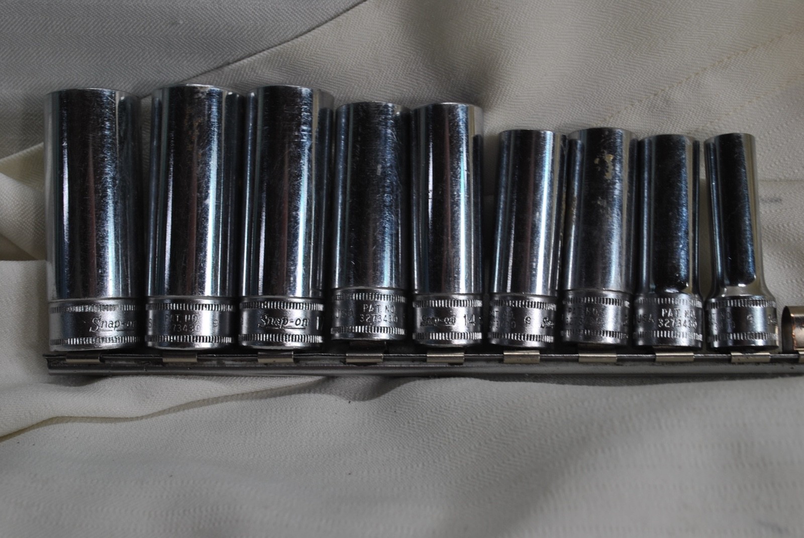 Lot of 9 Snap On 3/8″ Drive 6PT Metric Deep Chrome Socket SFSM9-SFSM19.