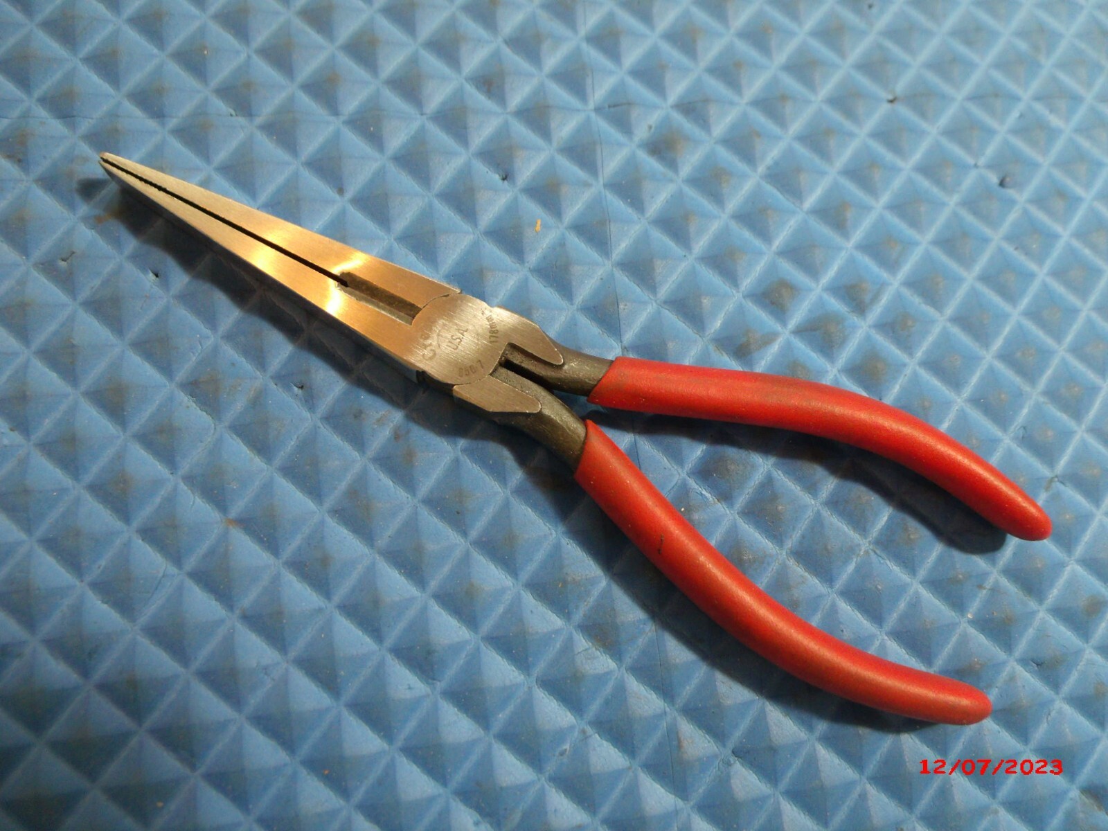 «CRESCENT» U.S.A. #650-1 FLAT NOSED PLIERS WITH WIRE CUTTERS AND RED VINYL GRIPS