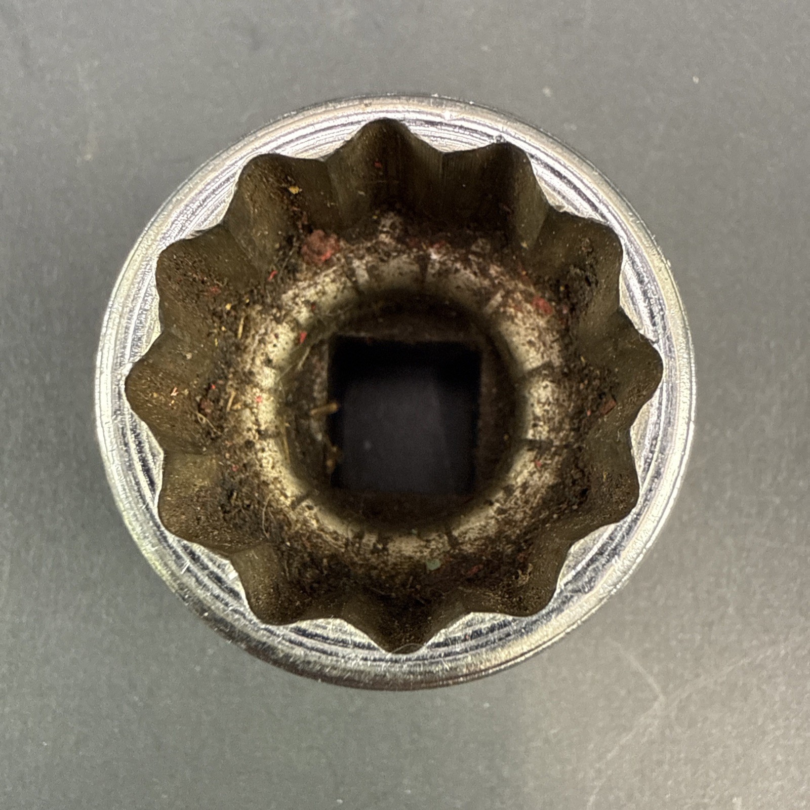 Snap On F321 1:2 Inch drive 12-point shallow 1″ socket