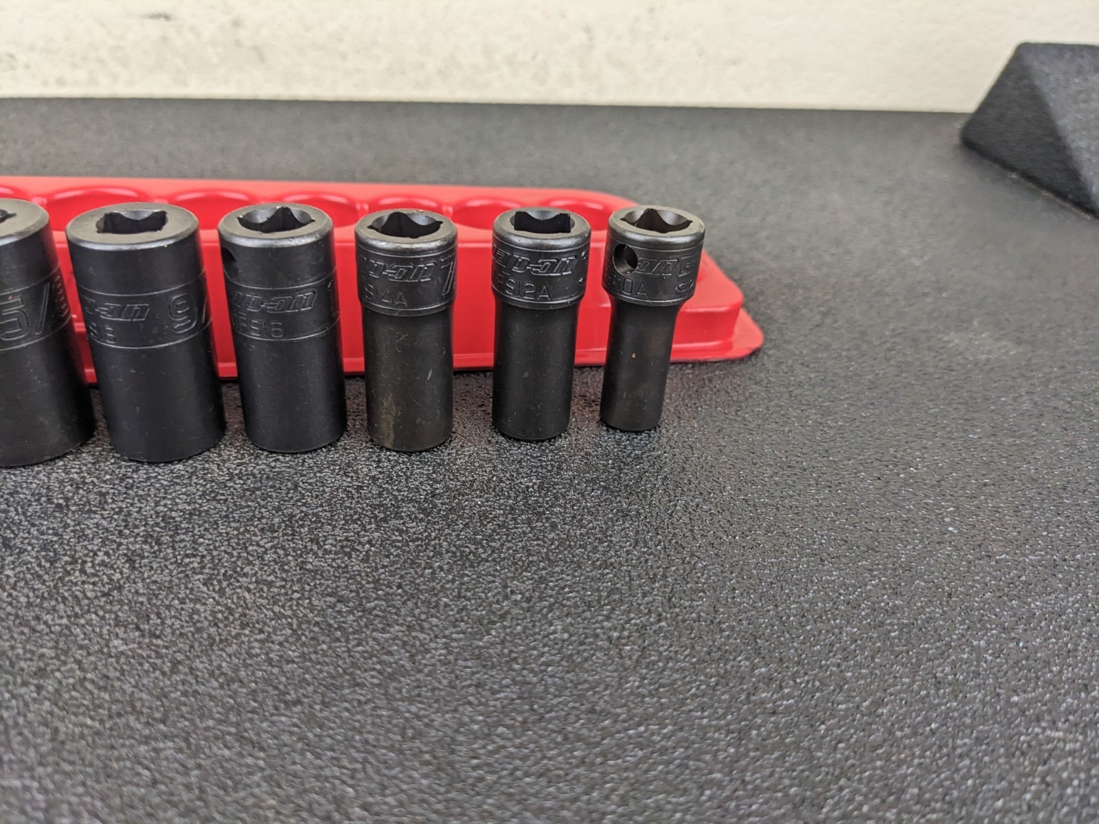 #bo717 Snap-on 210IMFSYA 5/16″-7/8″ 3/8″ Drive 6pt Semi-Deep Impact Socket Set