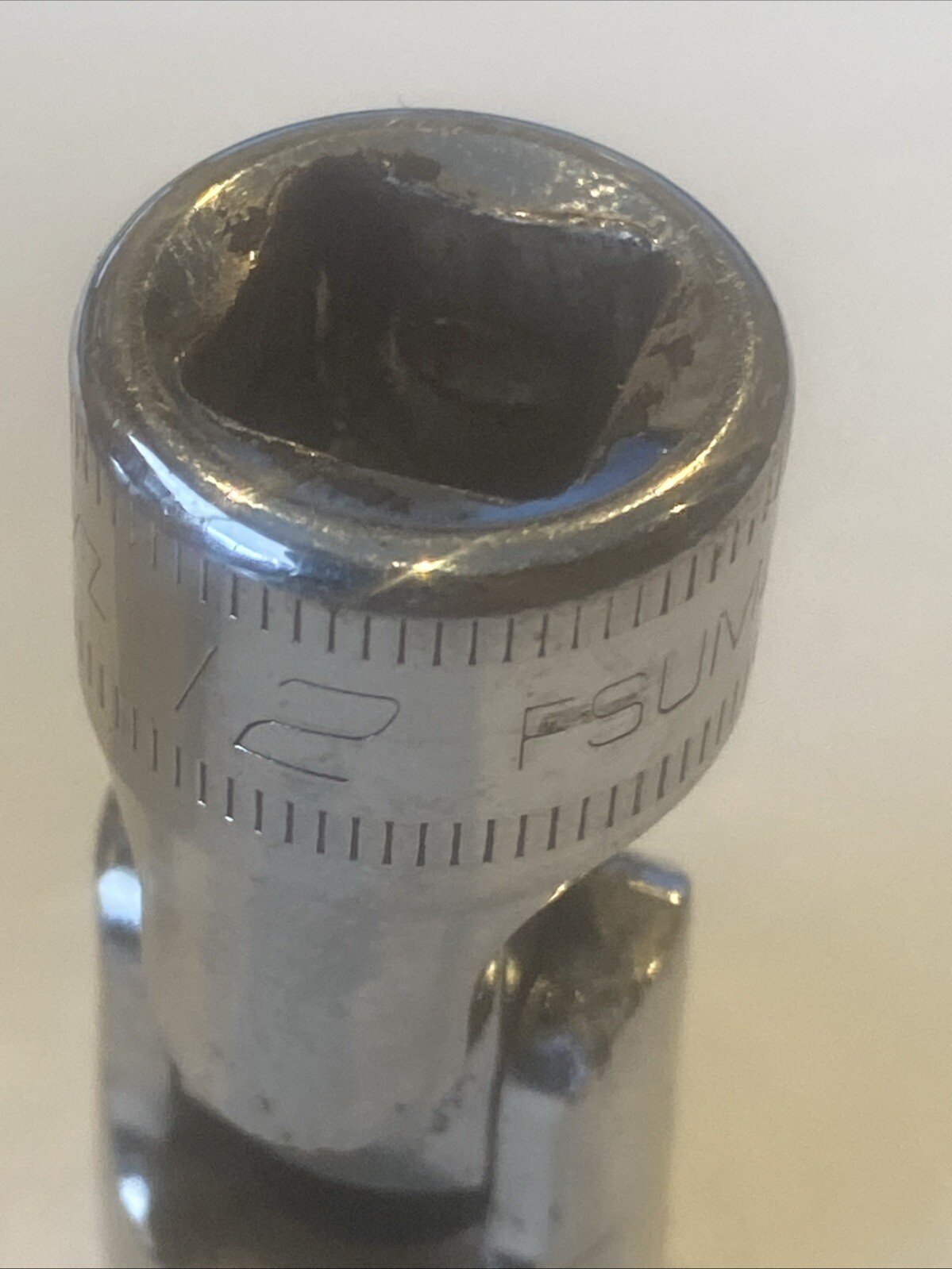 Snap-on Tools USA NEW 3/8″ Drive 12mm Metric Shallow 6PT Swivel Socket FSUM12A