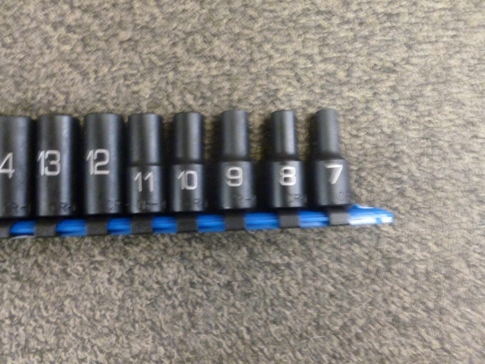 Matco Tools SBIPM136V 13 Piece 3/8 Drive Metric 6 Point Mid Length Socket Set