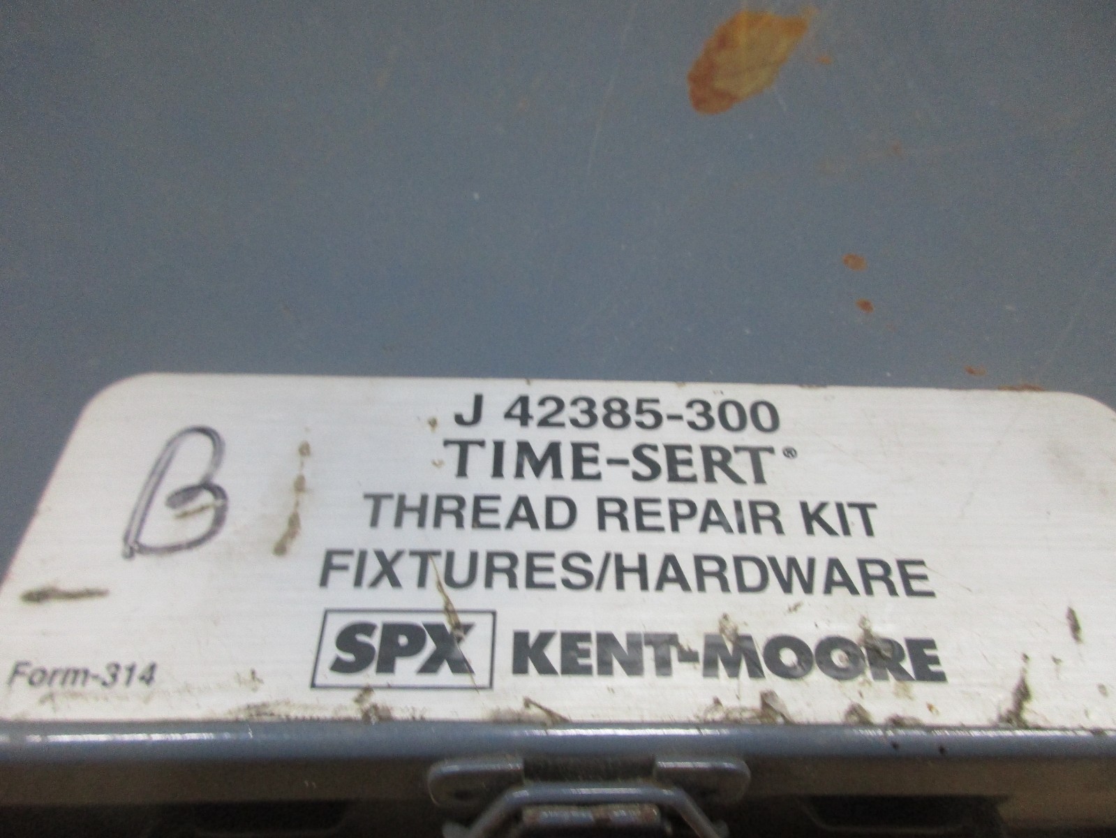 Kent Moore J-42385-300 Metal Case Only
