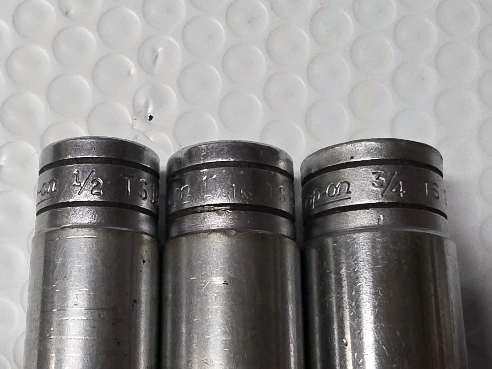 Snap-on 3/8 Drive TS SAE 3/4, 11/16, & 1/2 6 Point Sockets.