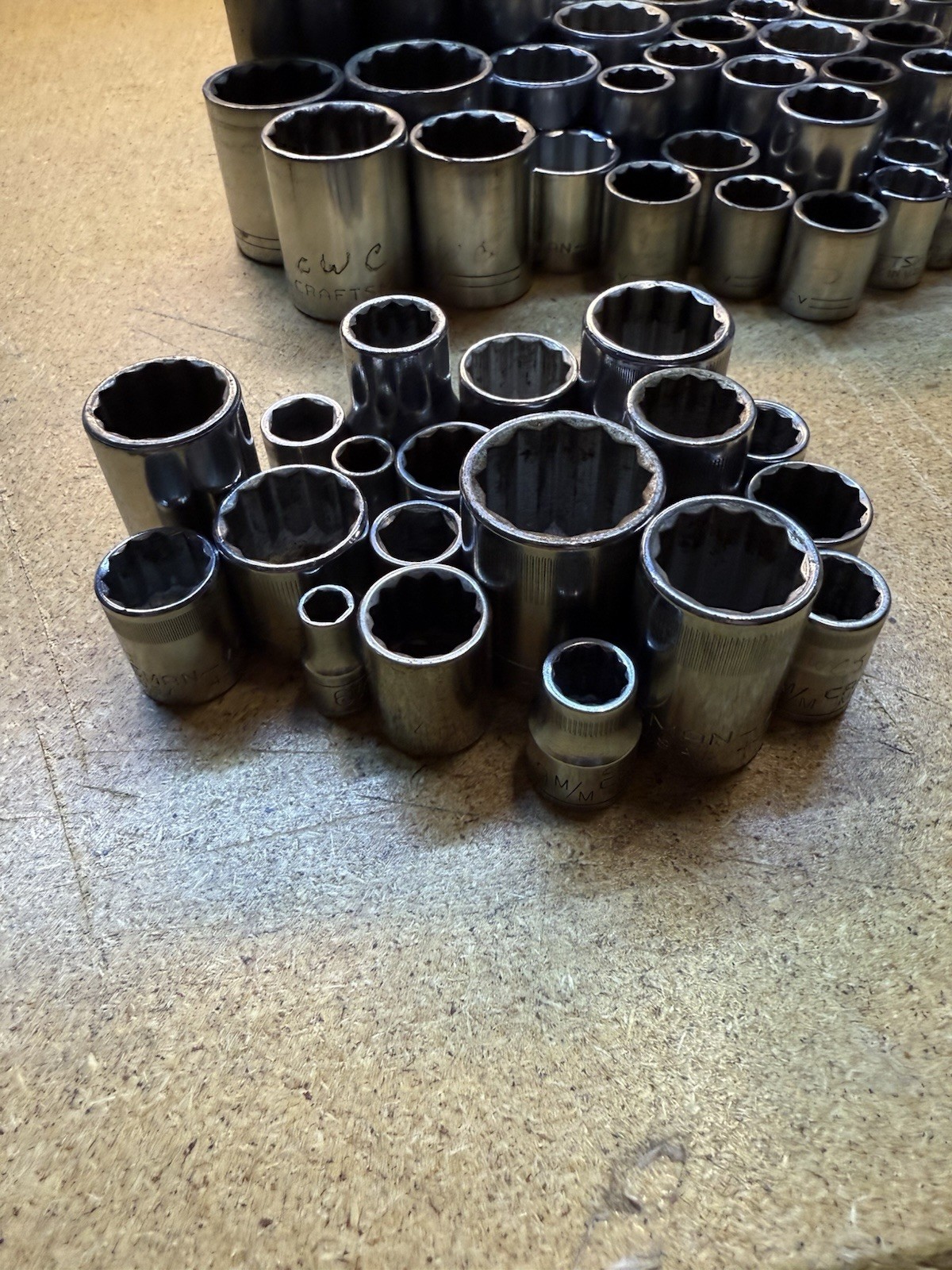 Lot Of 90 + Craftsman Sockets Assorted Sizes SAE METRIC 1/2 3/8 1/4 Drives Read