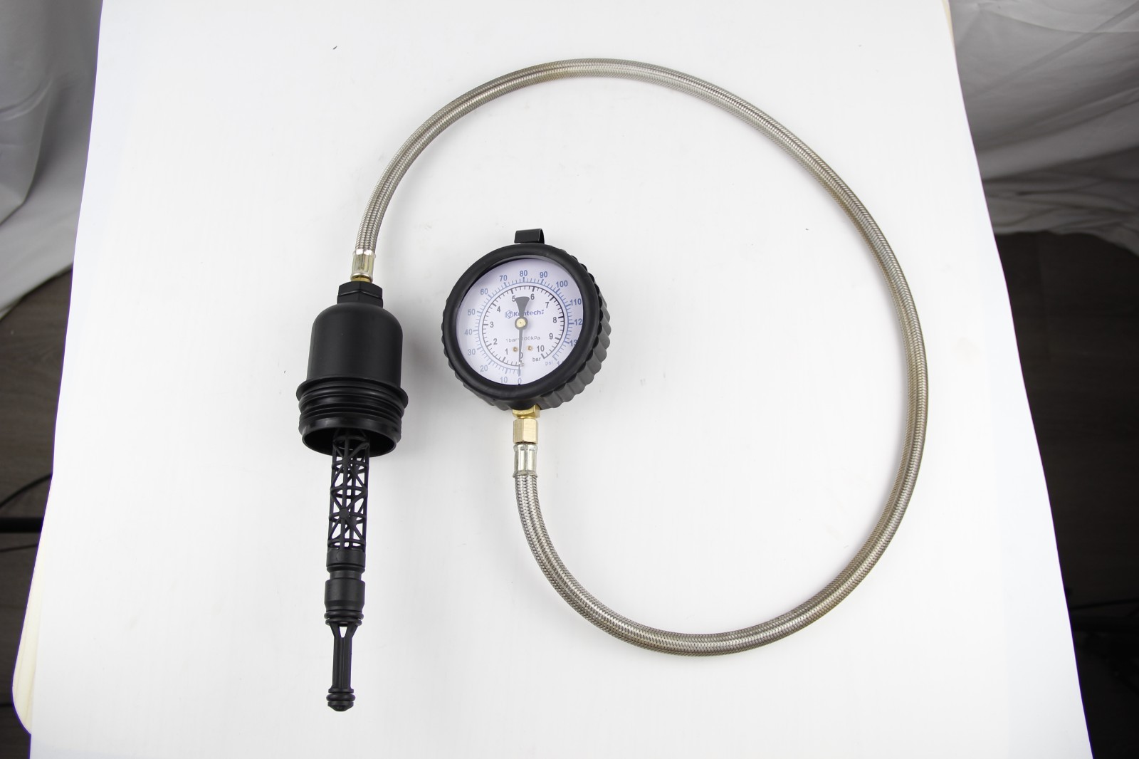 Oil Cap Pressure Test Gauge for Mercedes M271 Crankcase Diagnosis Tool