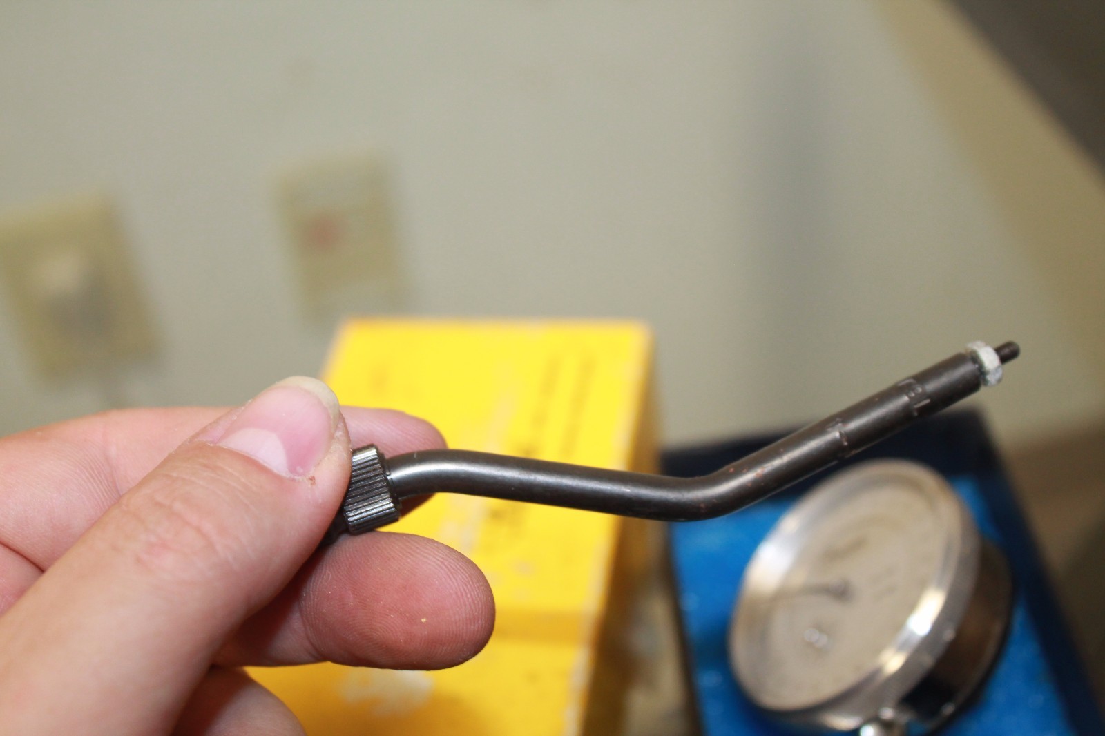 VINTAGE CENTRAL TOOL COMPANY TIMING GAUGE NO. 272 0.01mm