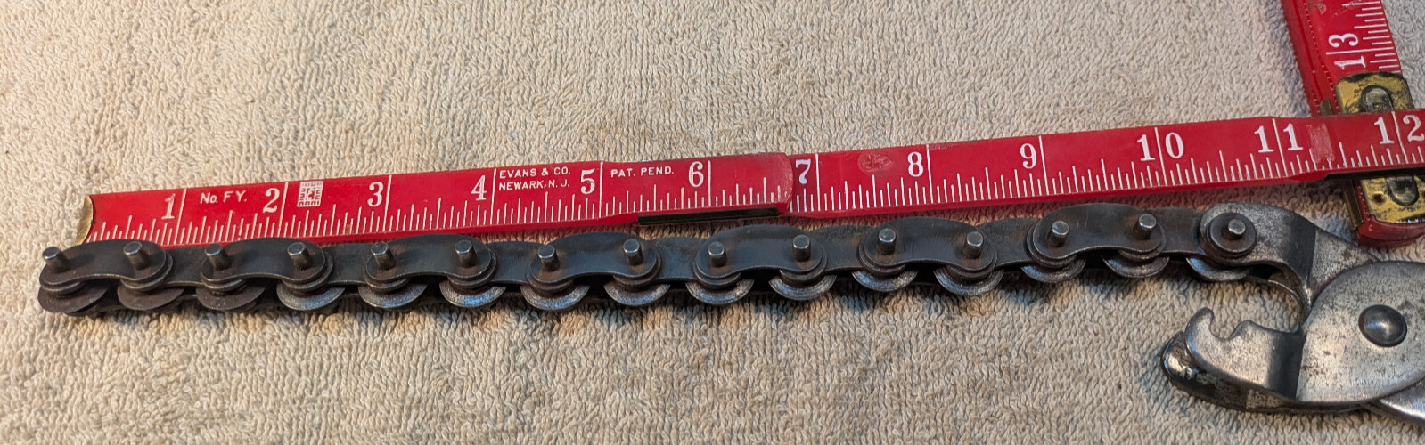 Unmarked (K-D Type) Exhaust Tailpipe Chain Wheel Type Cutter