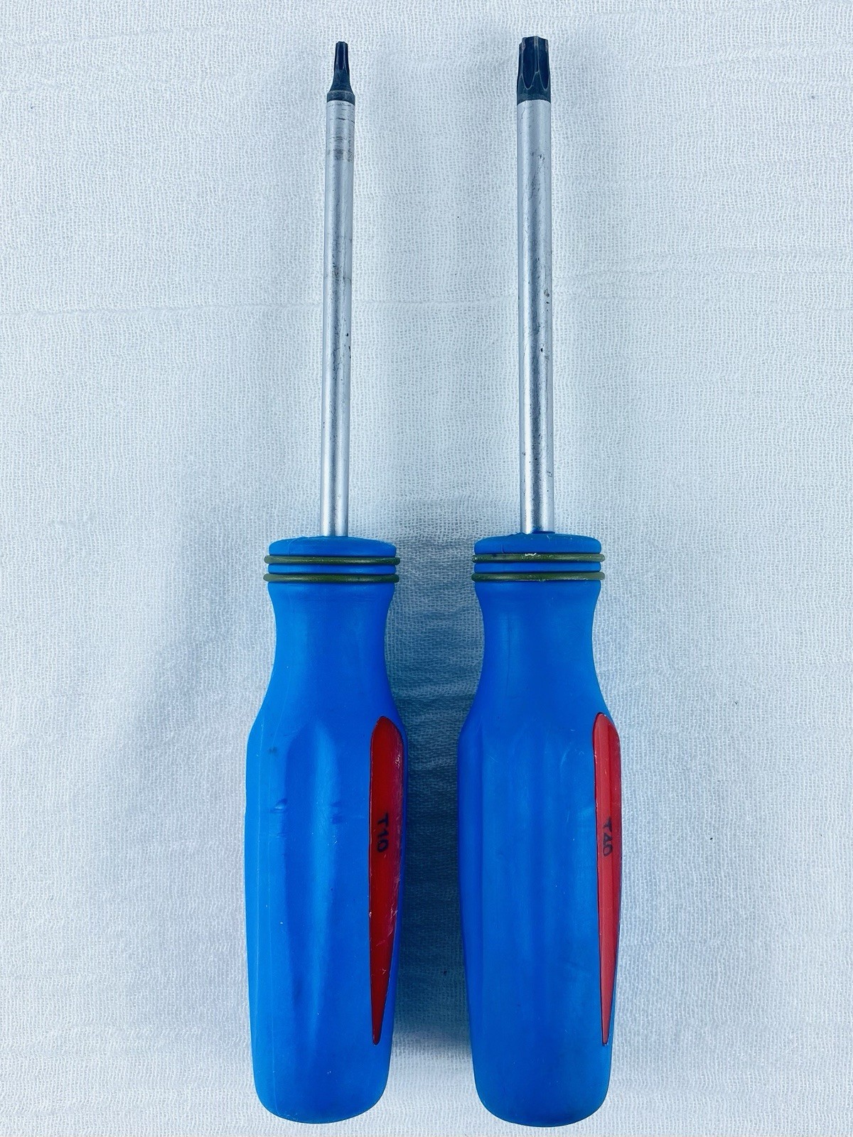 Grip Hex Screwdriver (2) Pieces T-10 And T-40