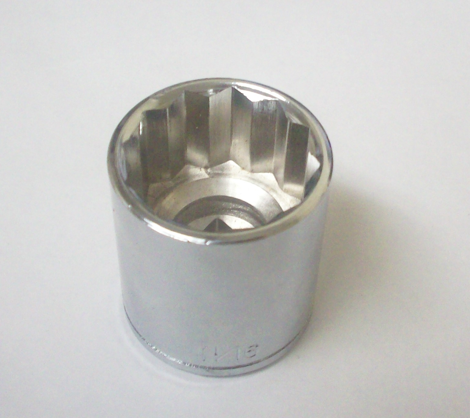 True Craft Standard 1-1/16″ Socket Chrome Molly Steel 12 Points 1/2″ Dr. – Japan