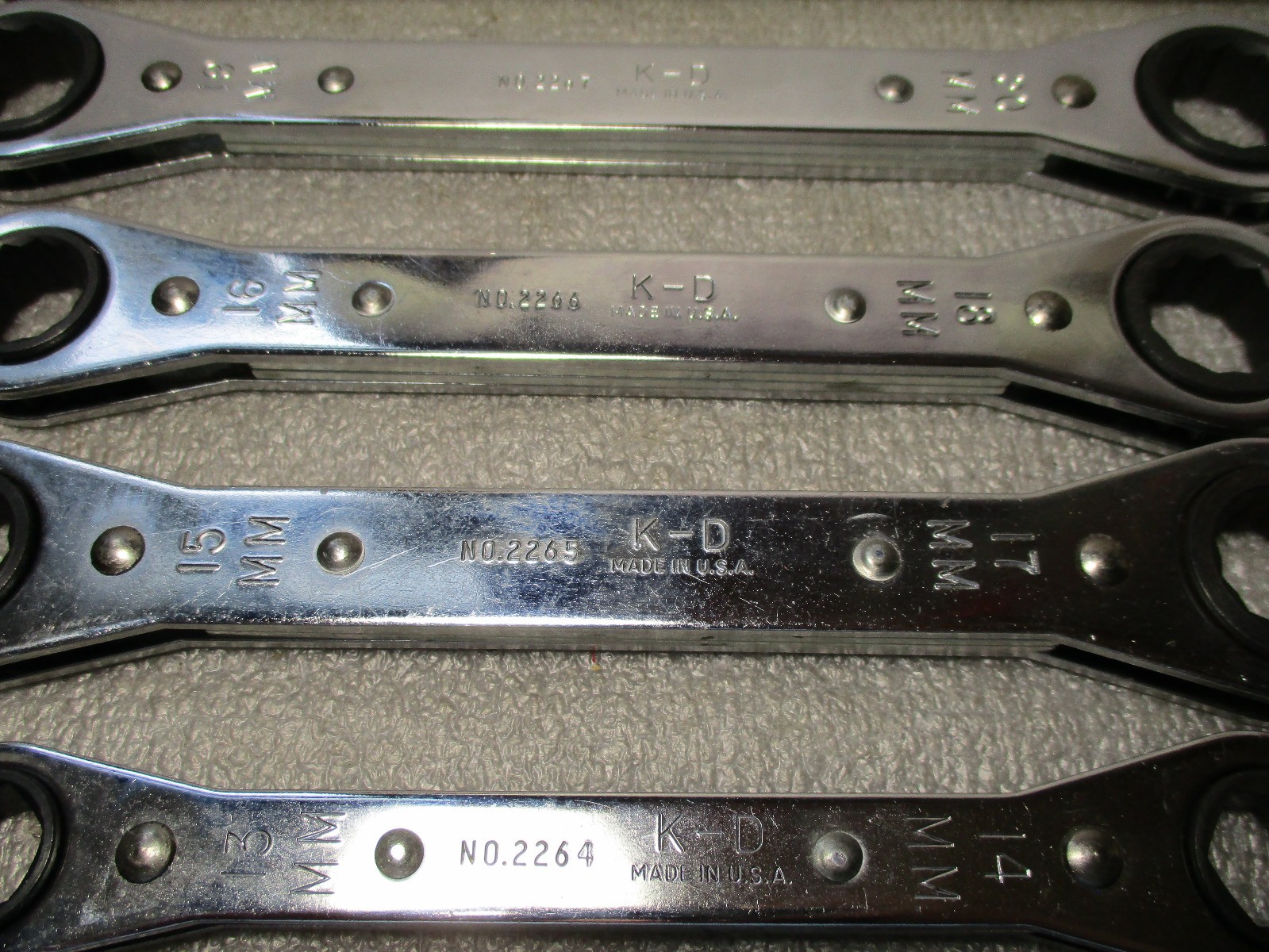 Vintage K-D Tools USA 7-Pc Metric Ratcheting Wrench Set (7mm–20mm) In Red Pouch