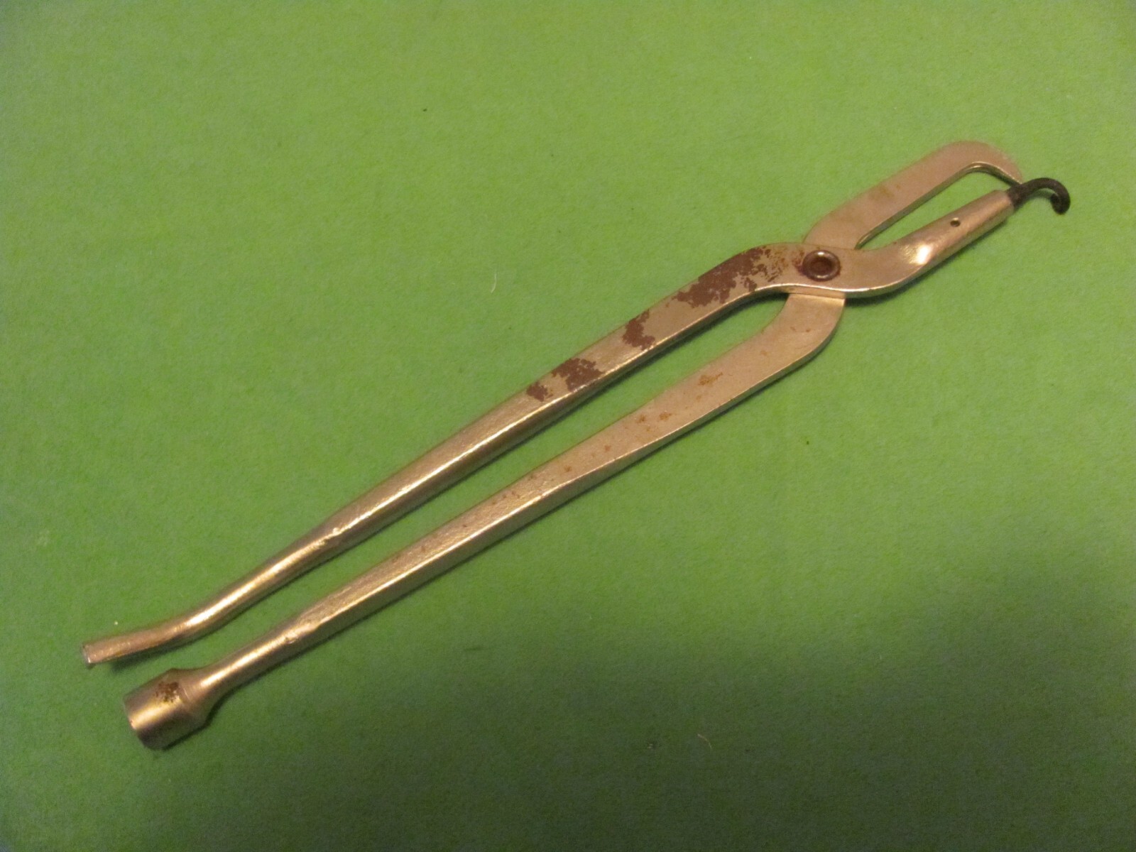 Vintage Snap on Brake Spring Remover Tool No.131A. USA.